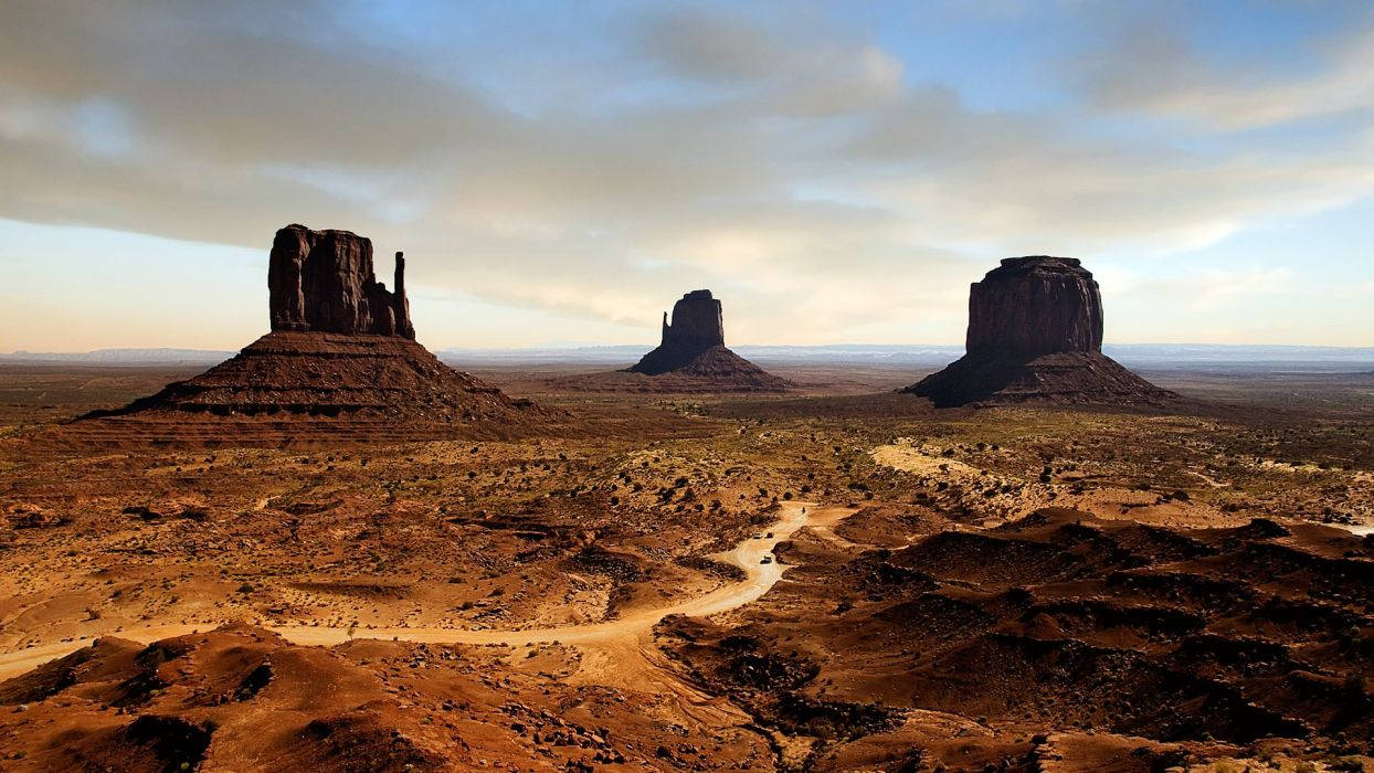 Beautiful Day At Monument Valley Wallpaper