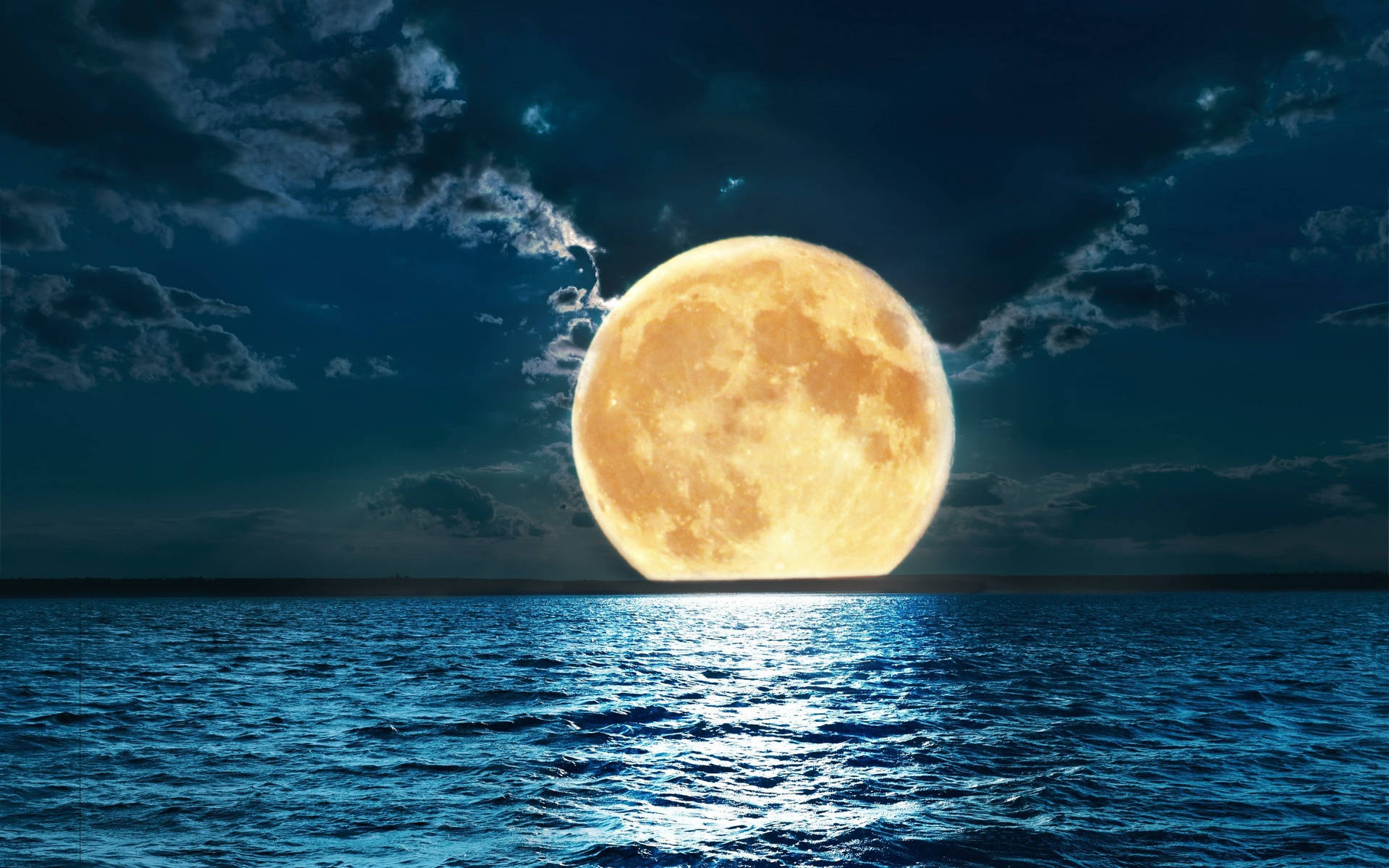 Beautiful Full Moon Calm Ocean Wallpaper