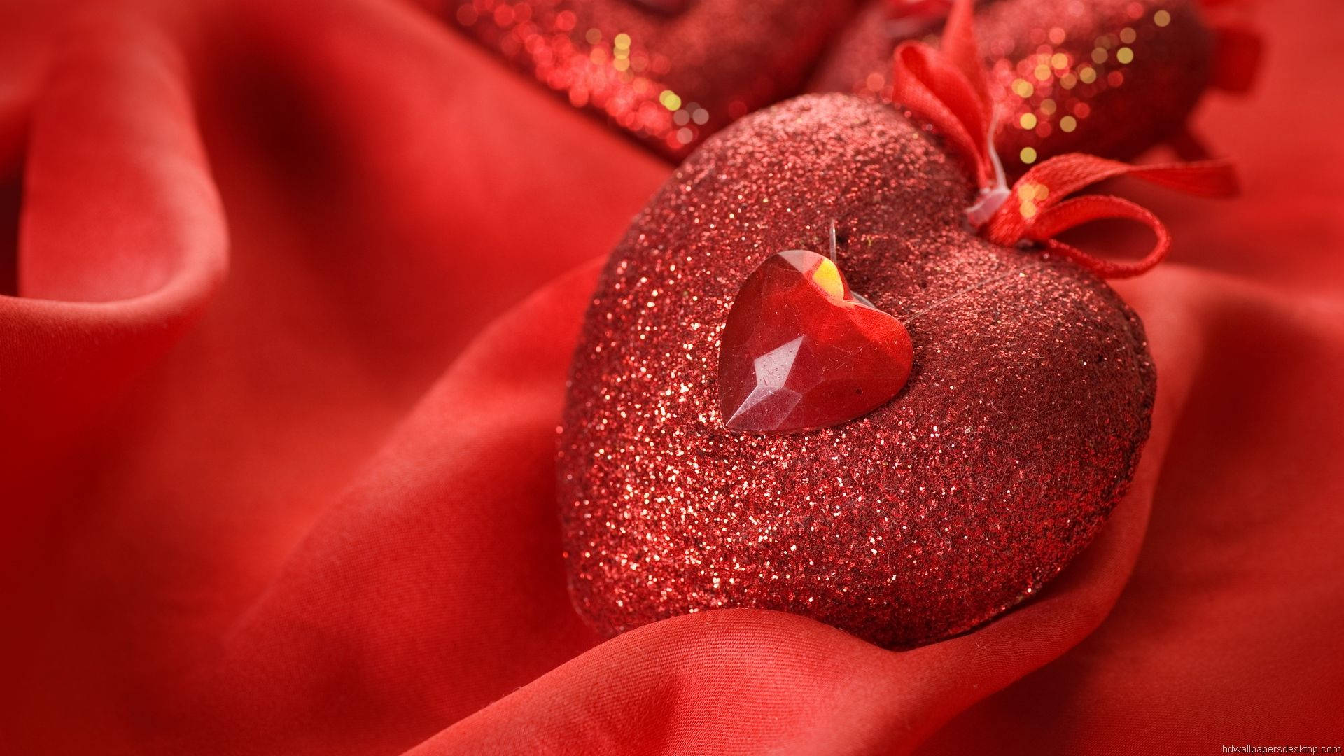 Beautiful Hd Glittered Heart Ornament