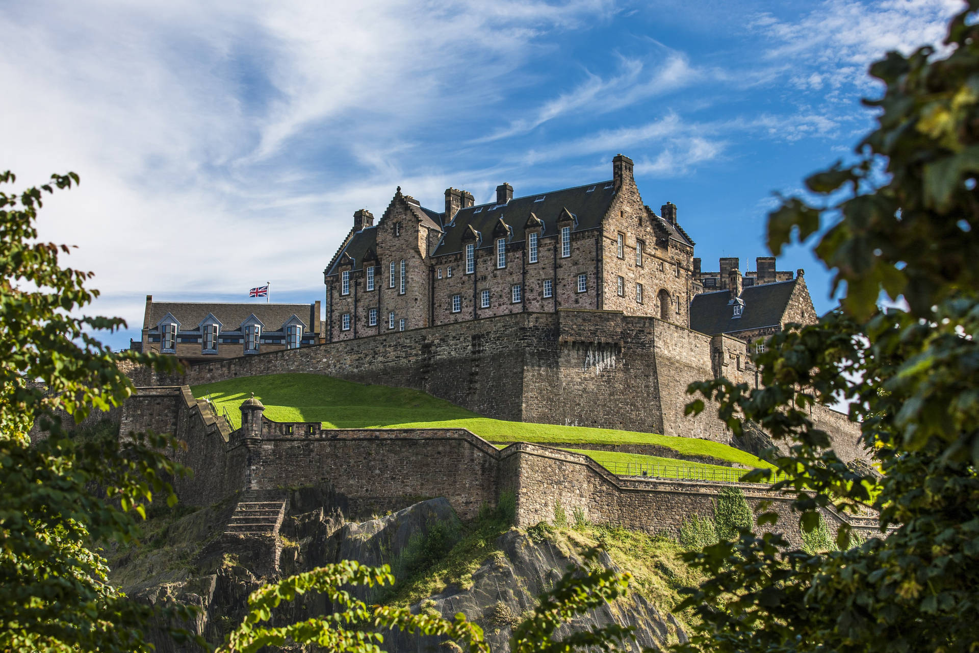 Hermosopaisaje Del Castillo De Edimburgo. Fondo de pantalla
