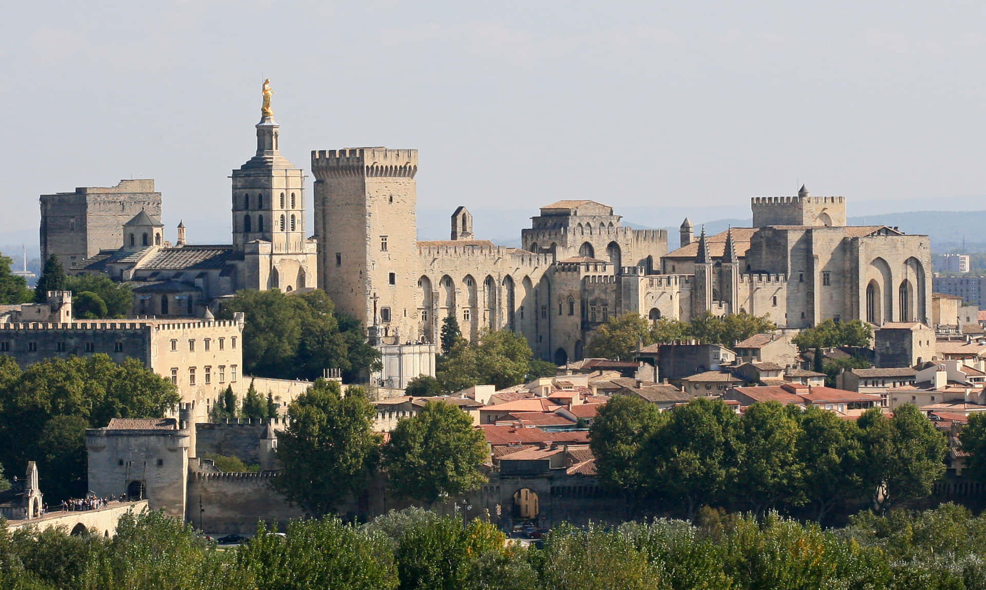 Belacidade Medieval De Avignon. Papel de Parede