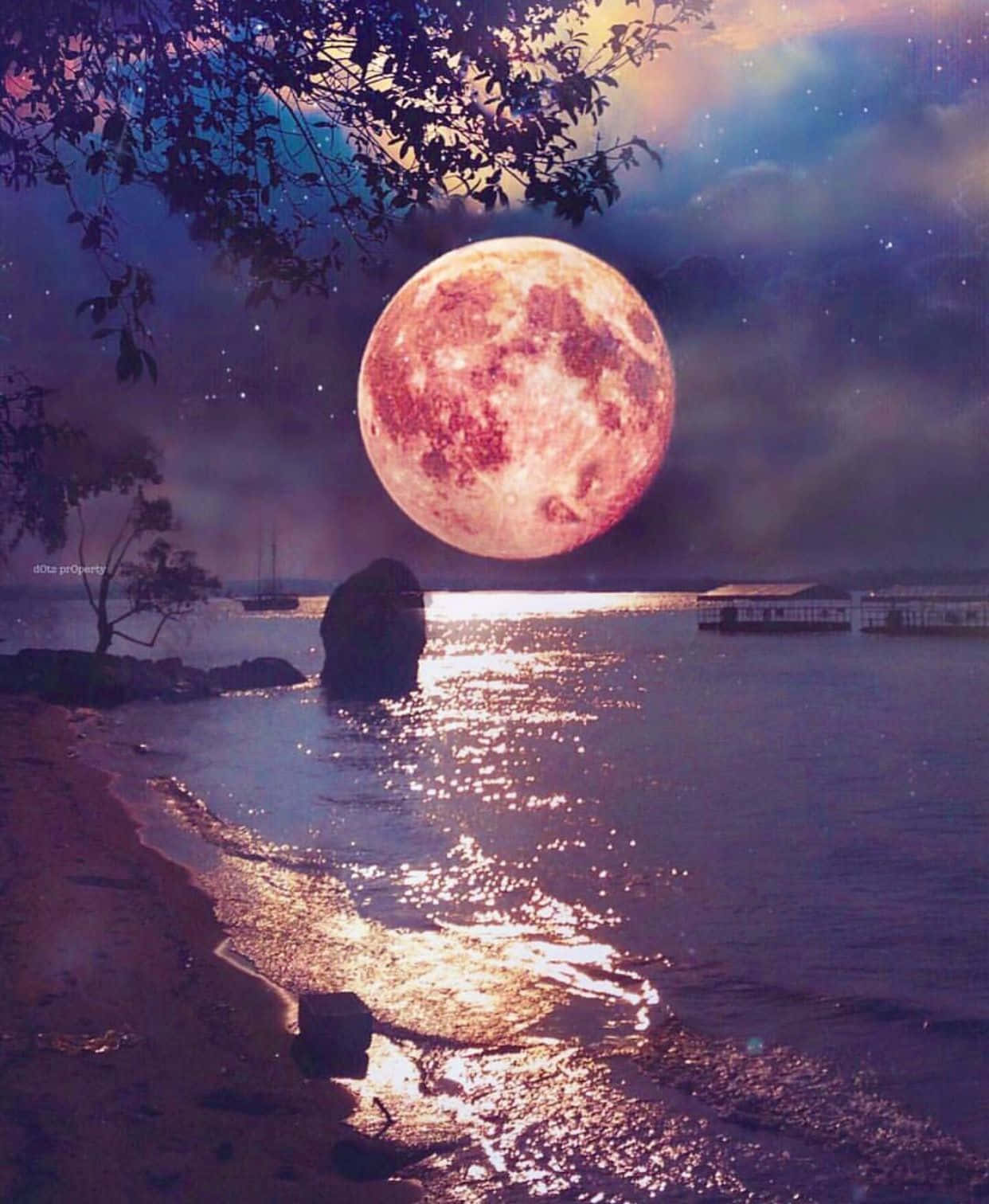 Einehimmlische Szene Mit Einem Wunderschönen Mond, Der Den Nachthimmel Erhellt