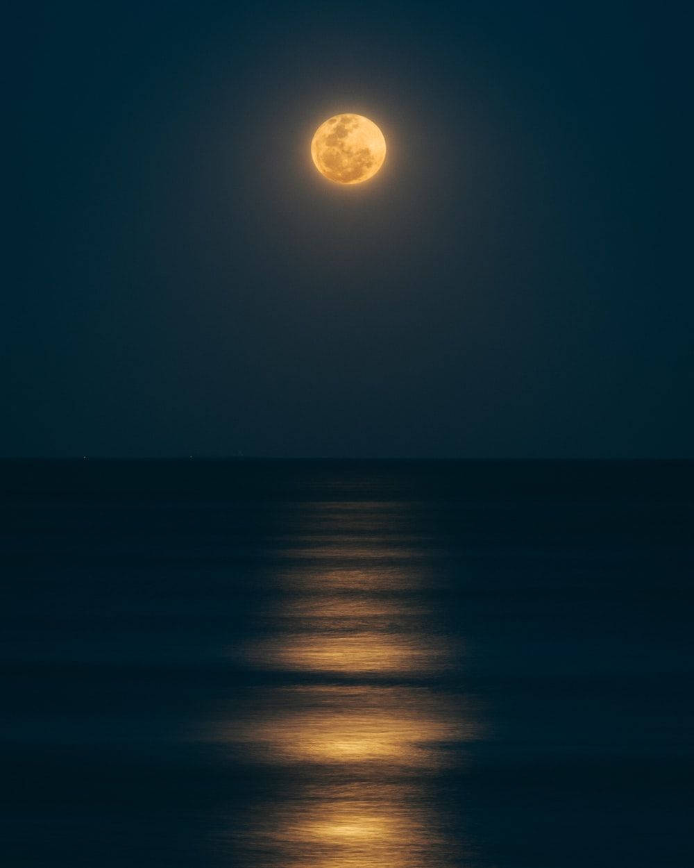 Beautiful Moon Above The Calm Sea Wallpaper
