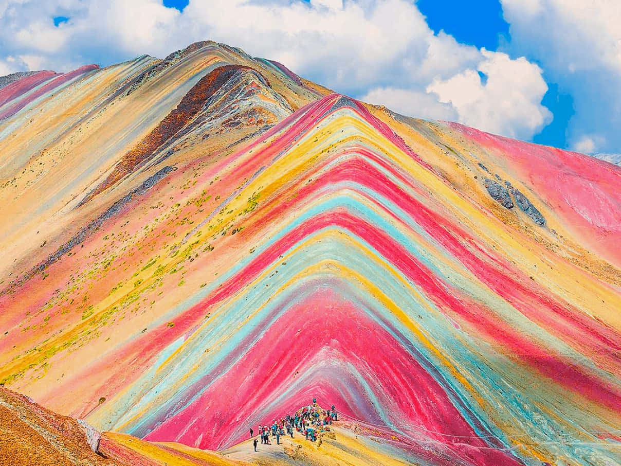 Schönesbild Von Einem Berg Mit Sieben Farben