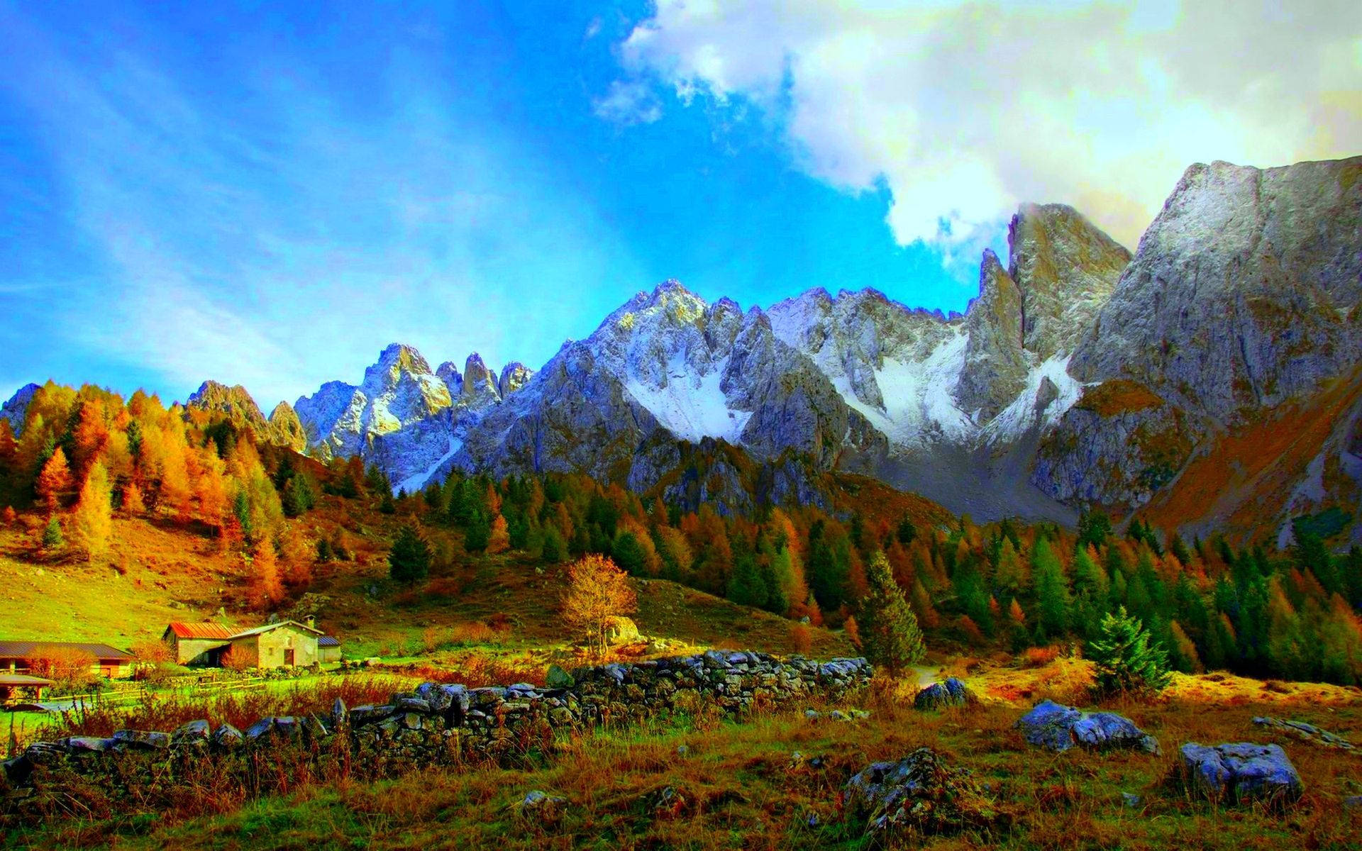 Genießeden Atemberaubenden Ausblick Auf Die Berge In Beautiful Mountain View. Wallpaper