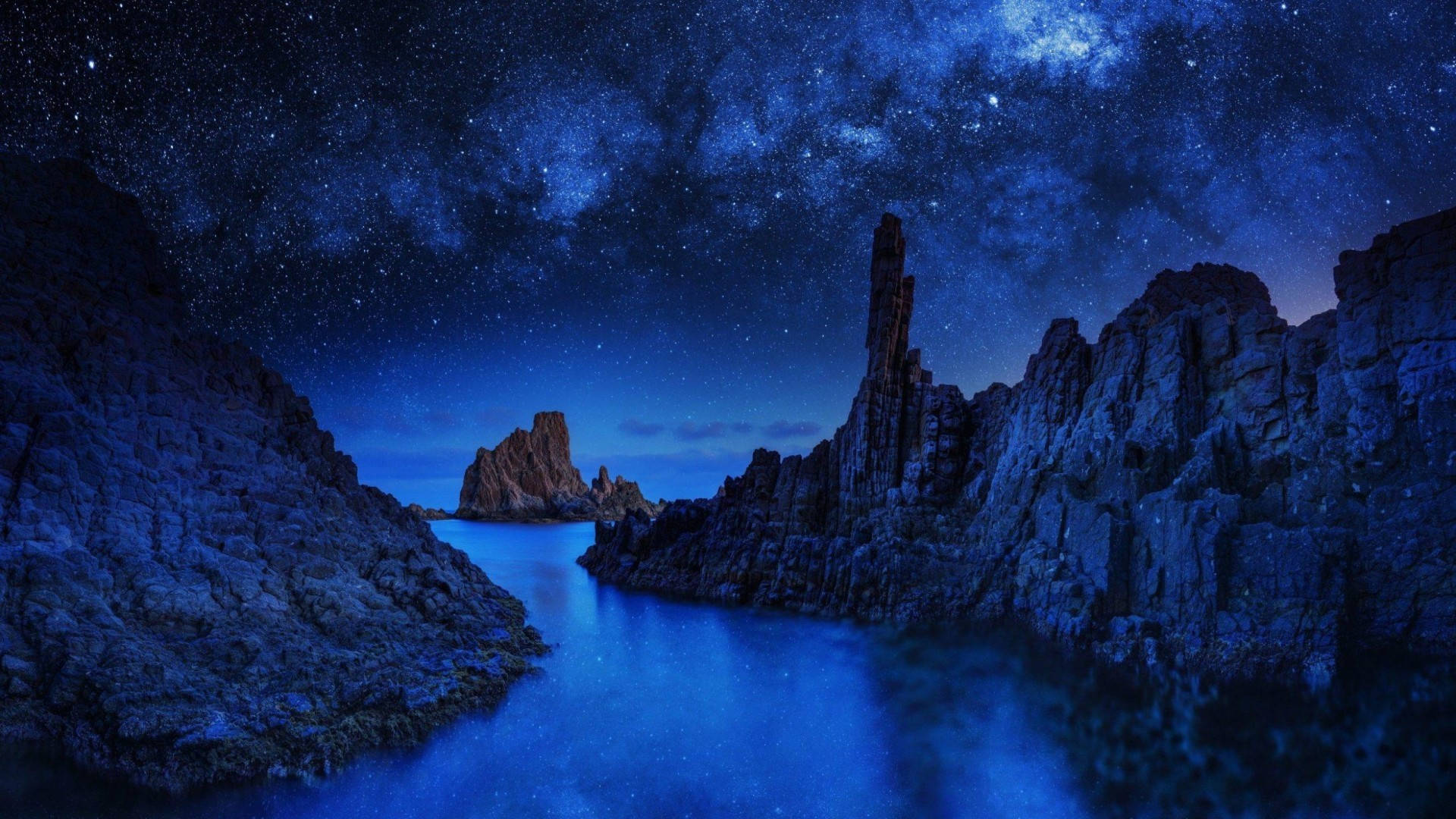 Beautiful Night View In Beach Rock Formations
