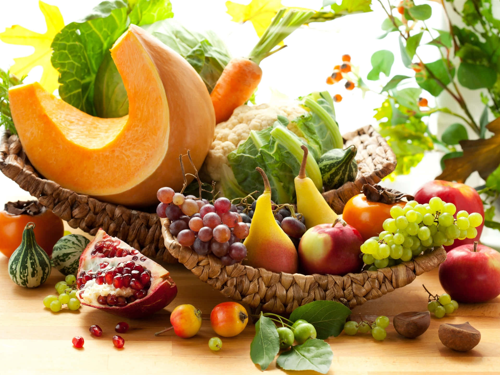 Beautiful Presentation Of Fruits And Vegetables Wallpaper