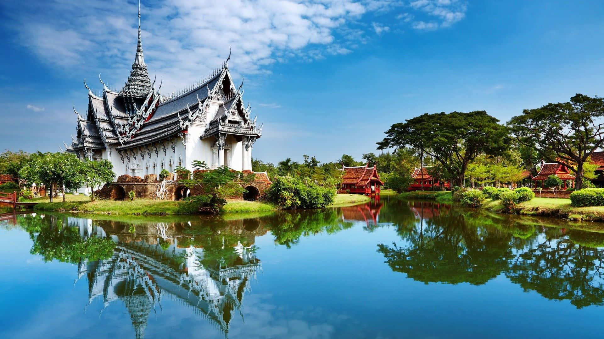Beautiful Scenery Desktop Wat Rong Khun Wallpaper