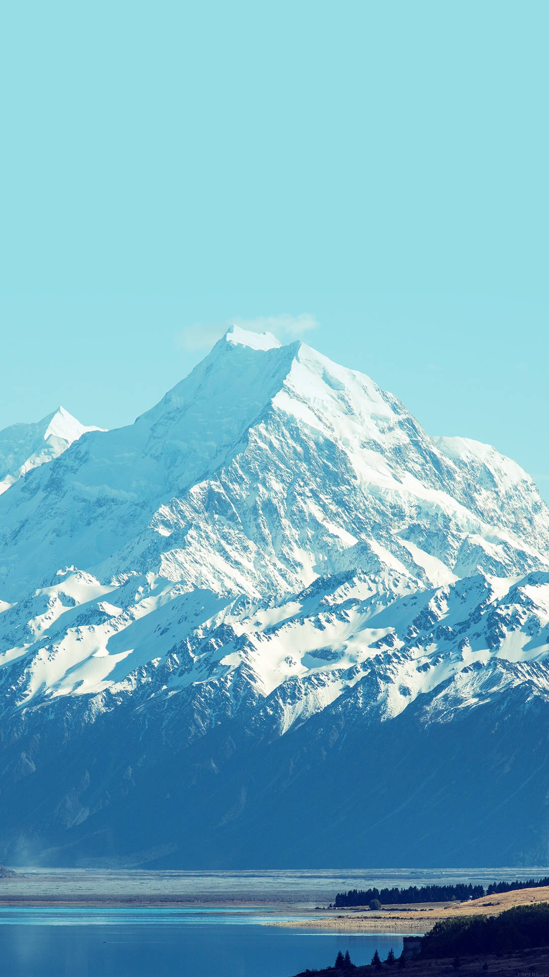 Schönerschneebedeckter Berg Hintergrund Für Smartphones Wallpaper