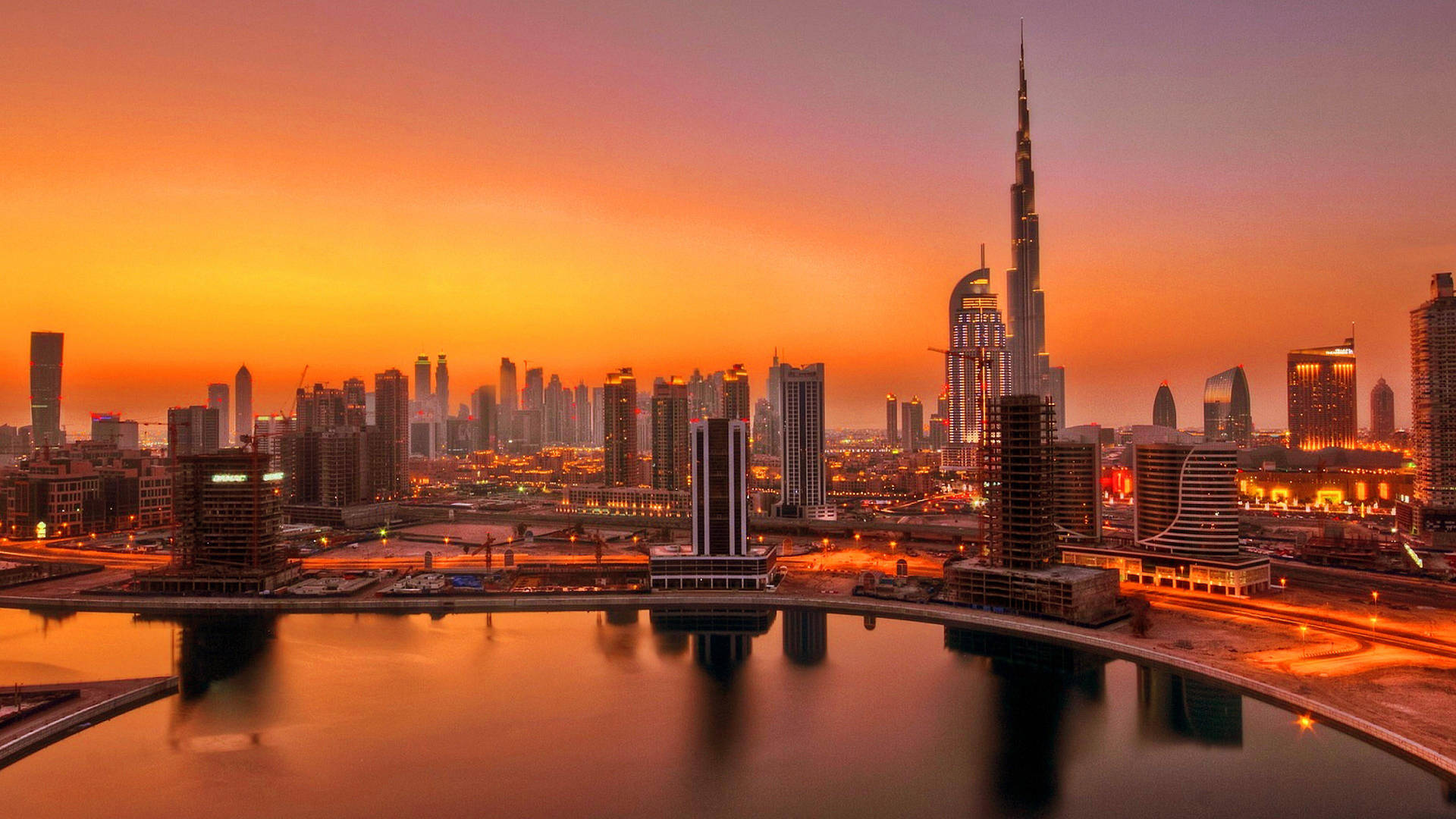 Beautiful Sunset In Dubai Wallpaper