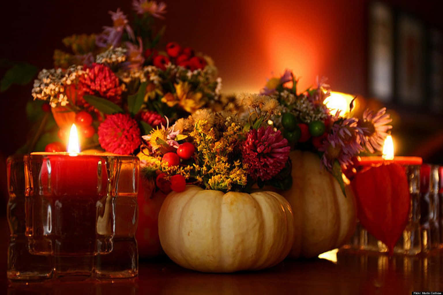 Beautiful Thanksgiving Flowers Over The Pumpkins Picture