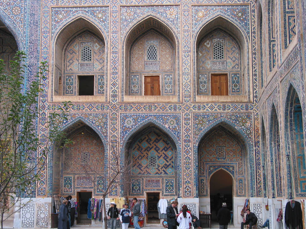 Majestic architectural design of Sherdor Madrasah in Samarkand Wallpaper