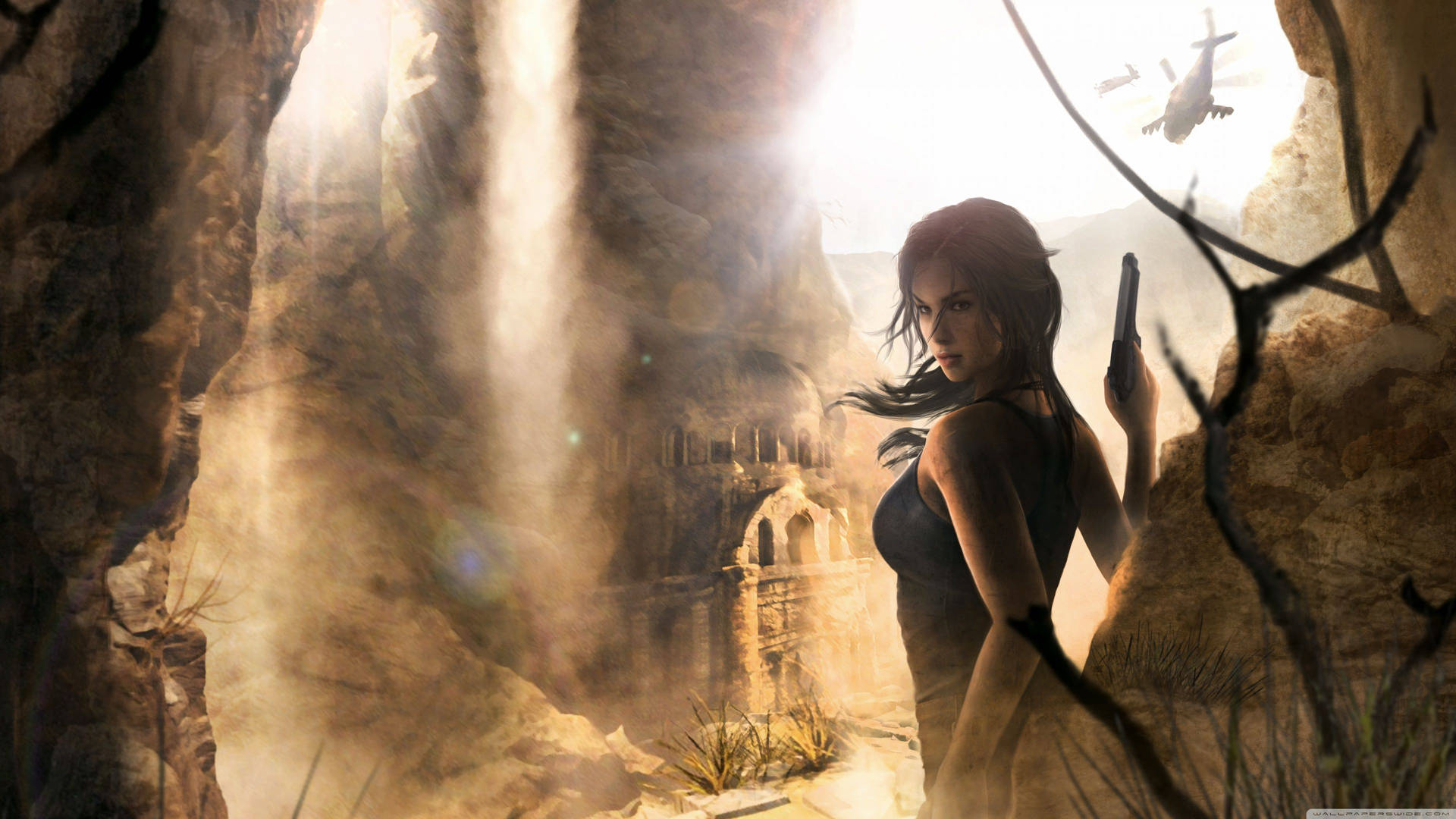 Beautiful Tomb Raider Heroine Wallpaper