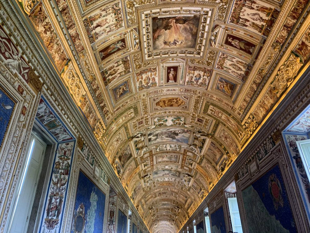 Beautiful Vatican Hallway Wallpaper