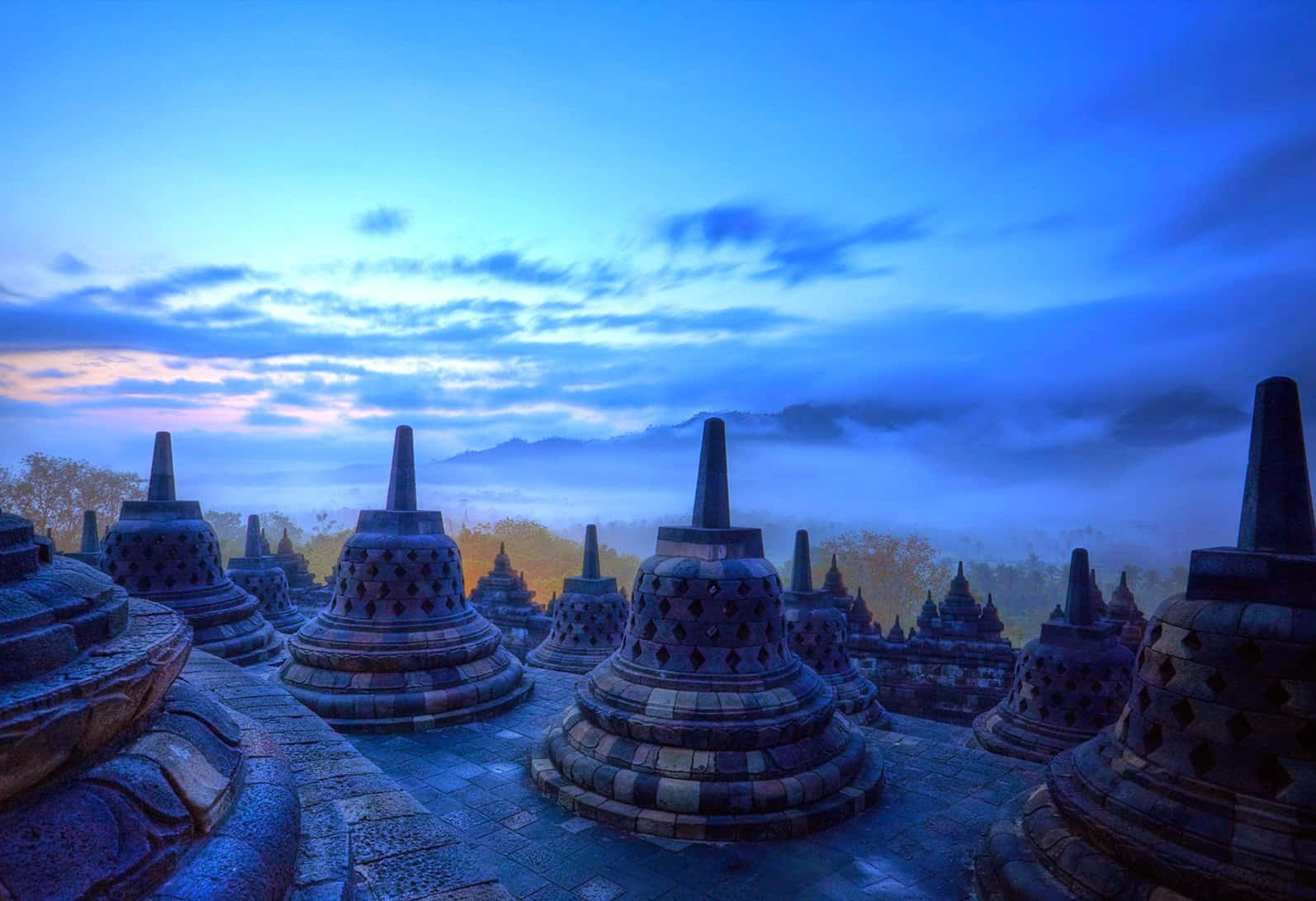 Beautiful View Of The Borobudur Temple On Dark Hours Wallpaper