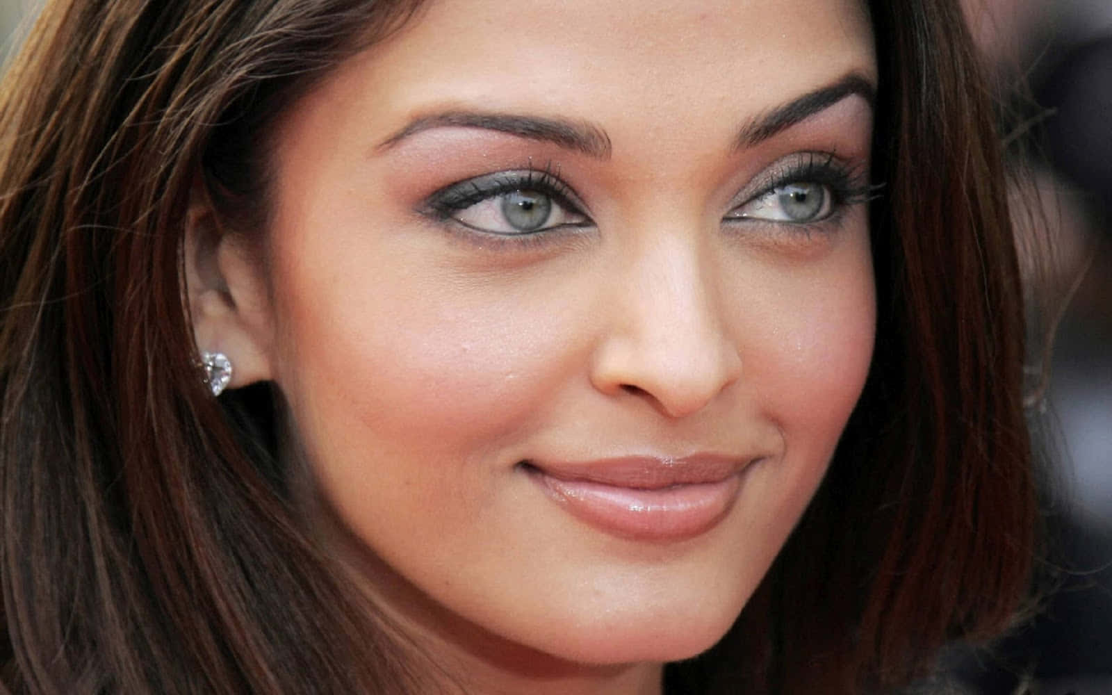 Aishwarya Rai Bachchan hot and sexy pictures