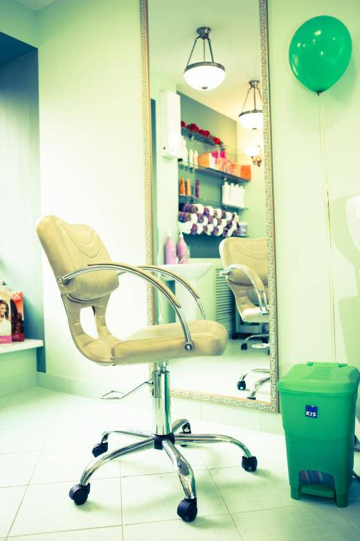 Beauty Salon Chair Wallpaper