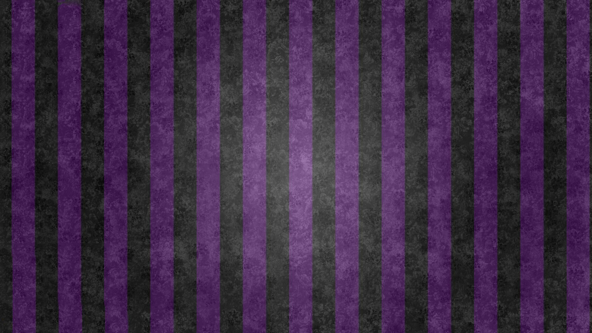 Beetlejuice Black And Purple Pattern Wallpaper