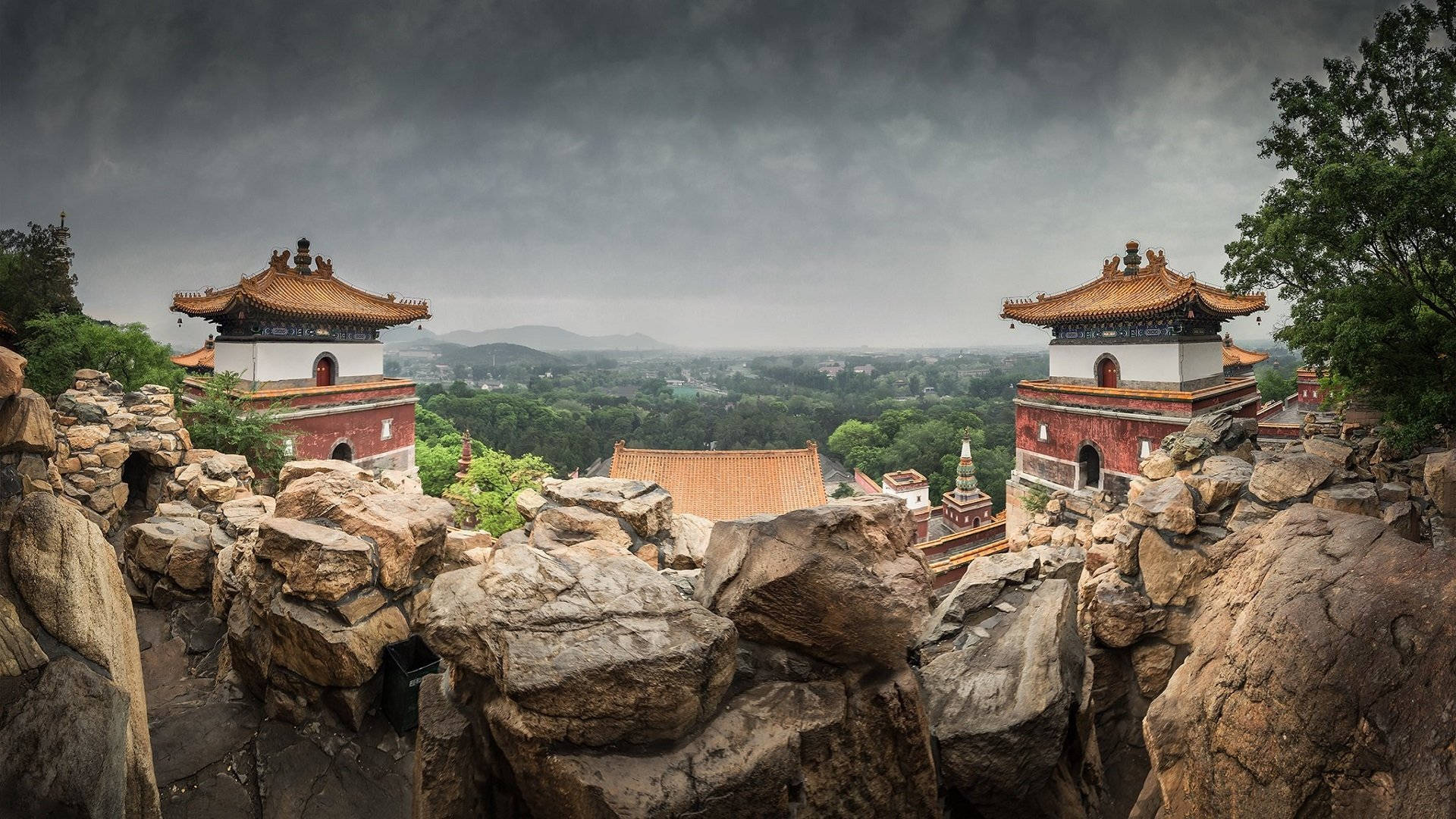 Beijing Castles In Rocky Mountain Background