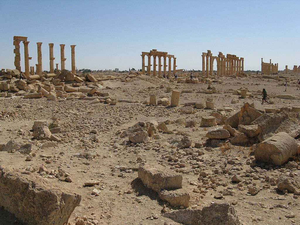 Templode La Campana En El Patio De Palmyra Fondo de pantalla