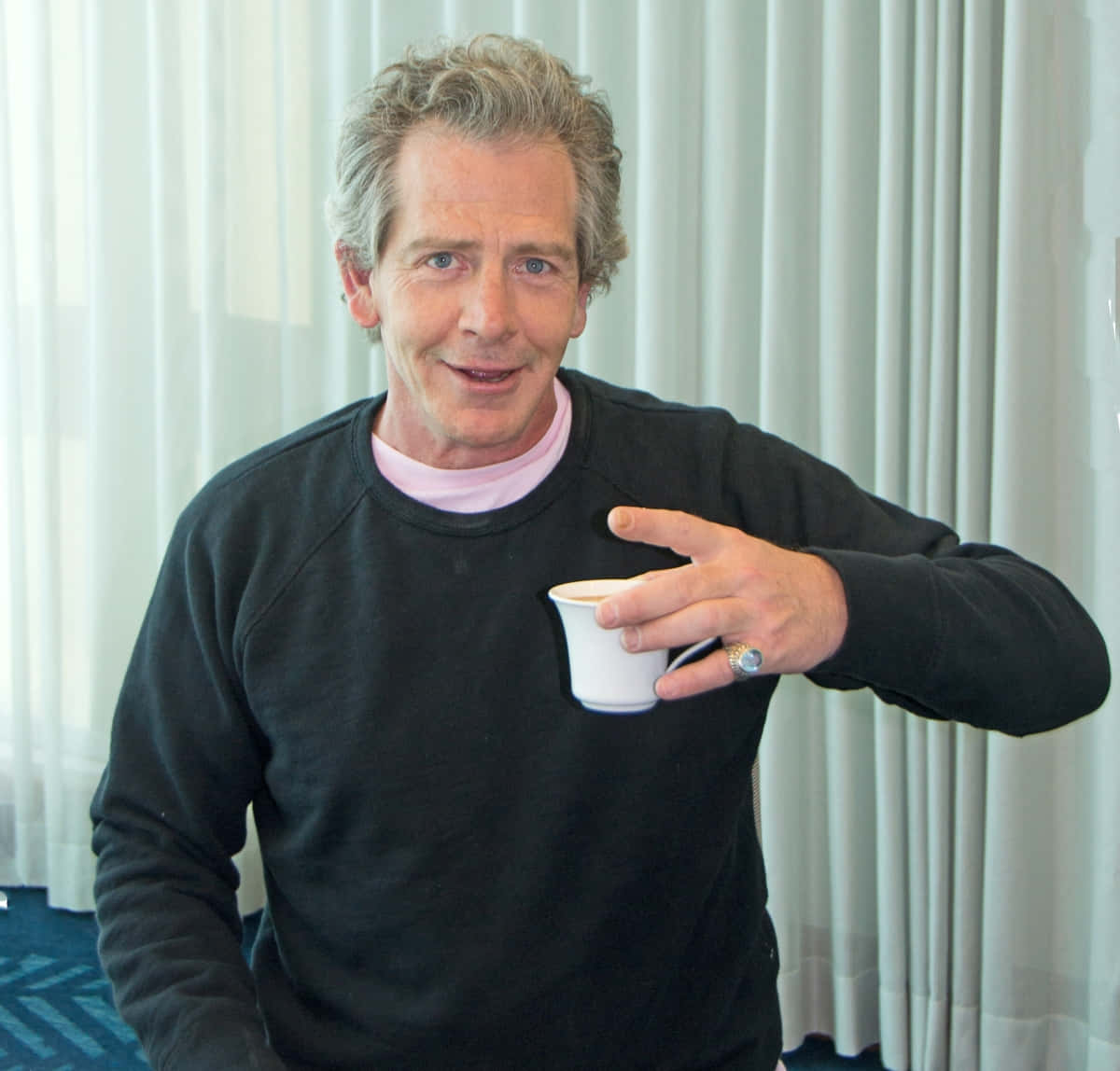Ben Mendelsohn Casual Portrait With Coffee Cup Wallpaper