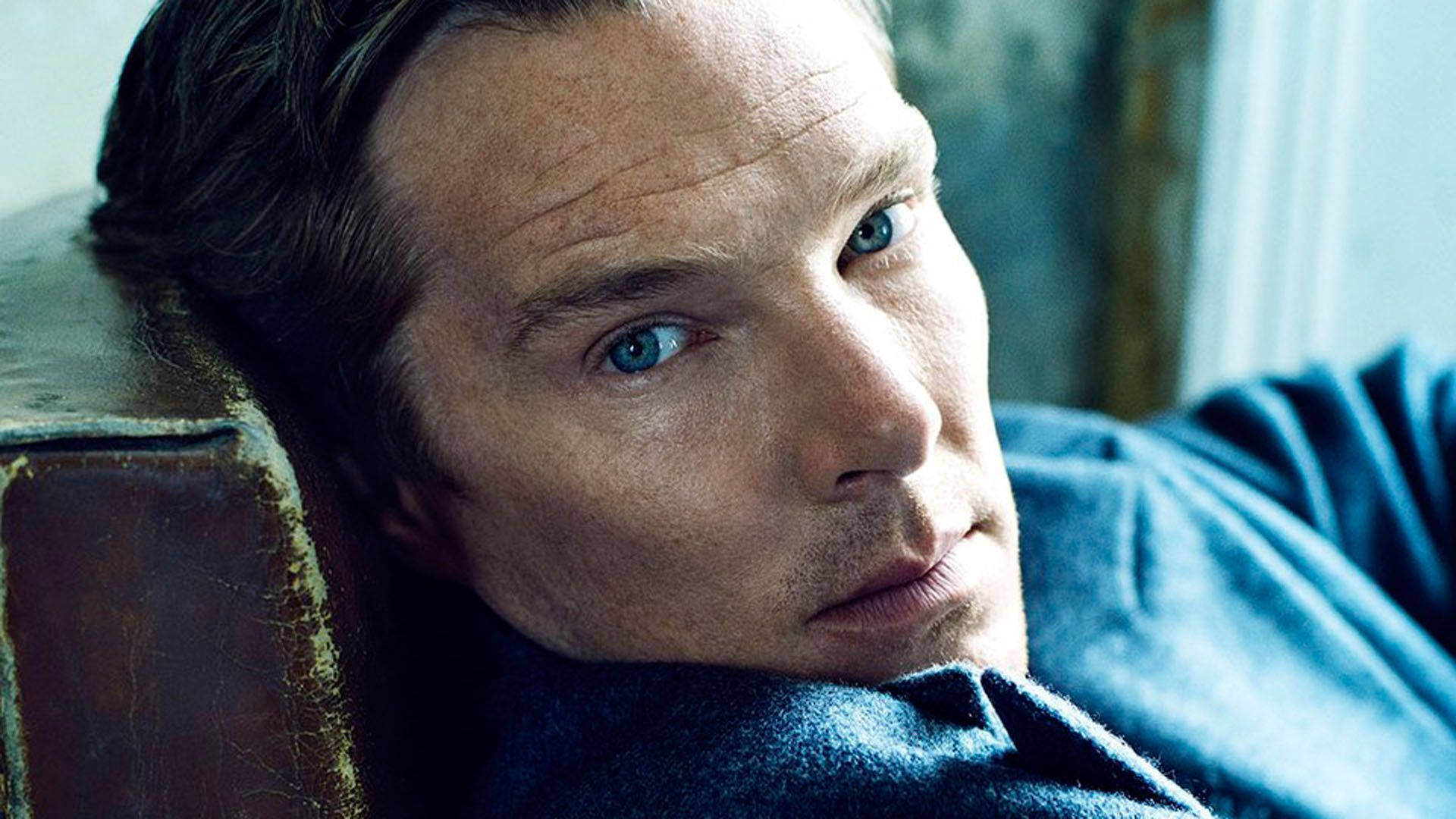 Benedict Cumberbatch Deep Blue Eyes Wallpaper