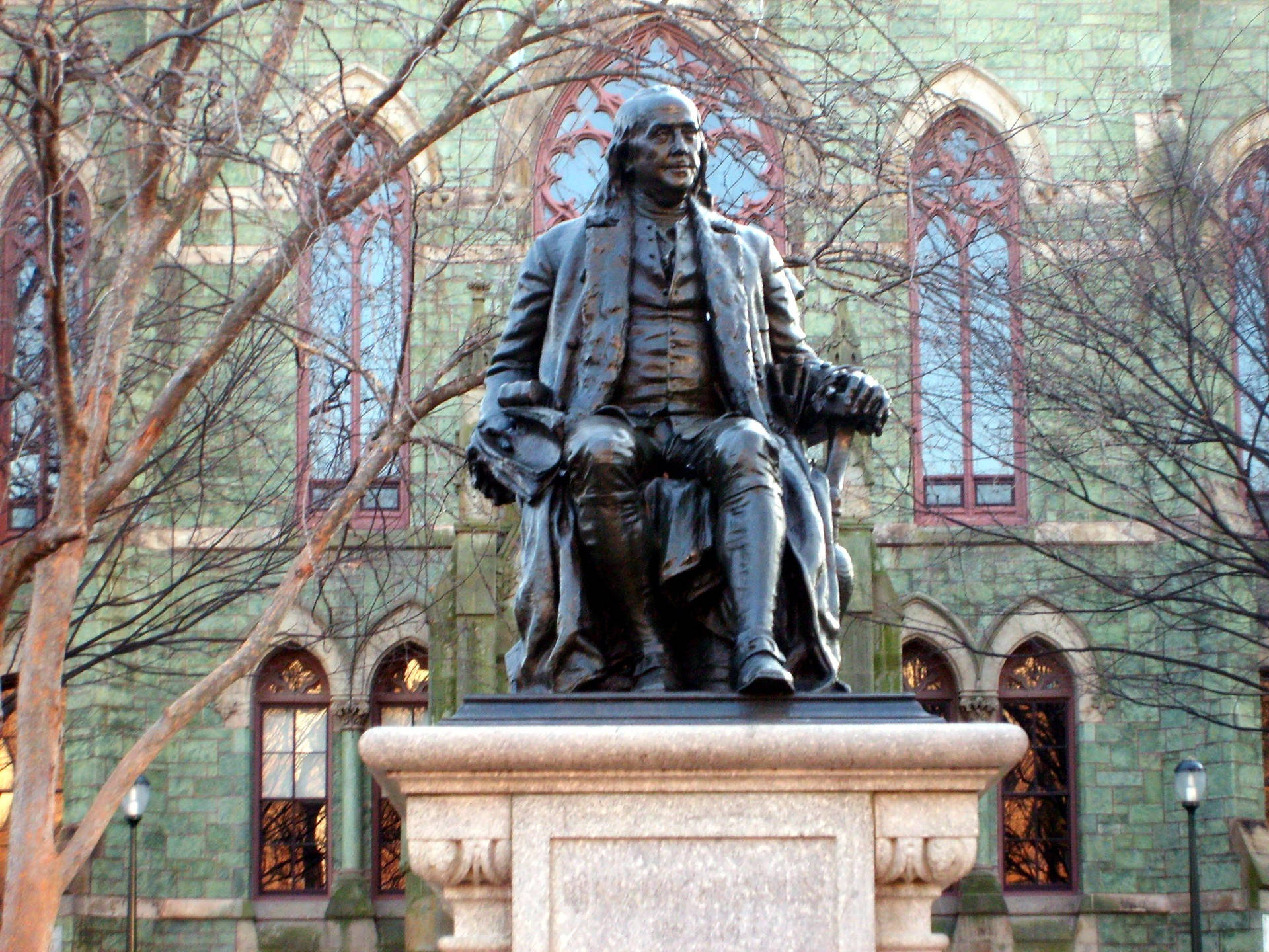 Benjamin Franklin Bronze Statue Wallpaper