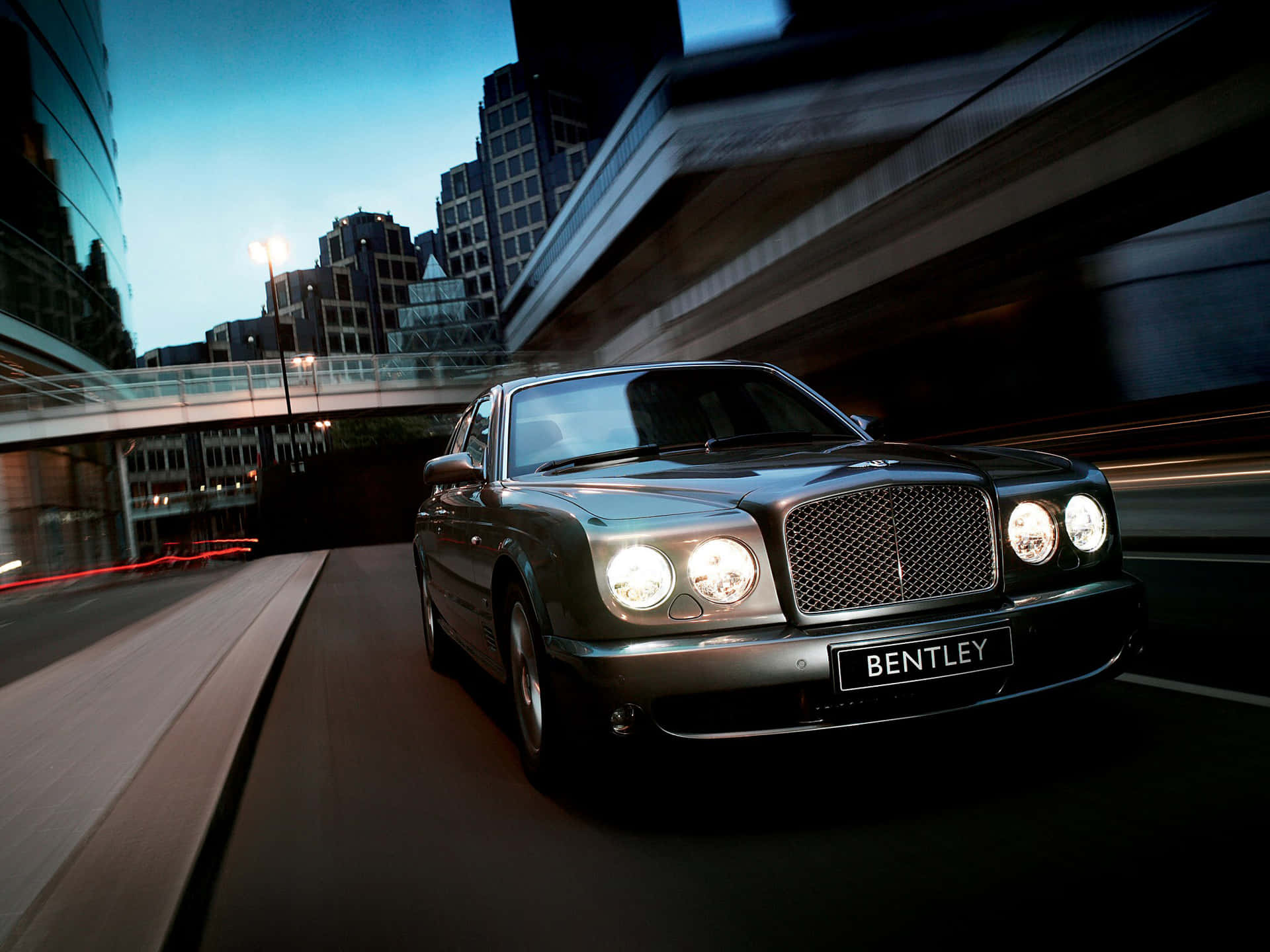 Bentley Arnage - Luxury Meets Elegance Wallpaper