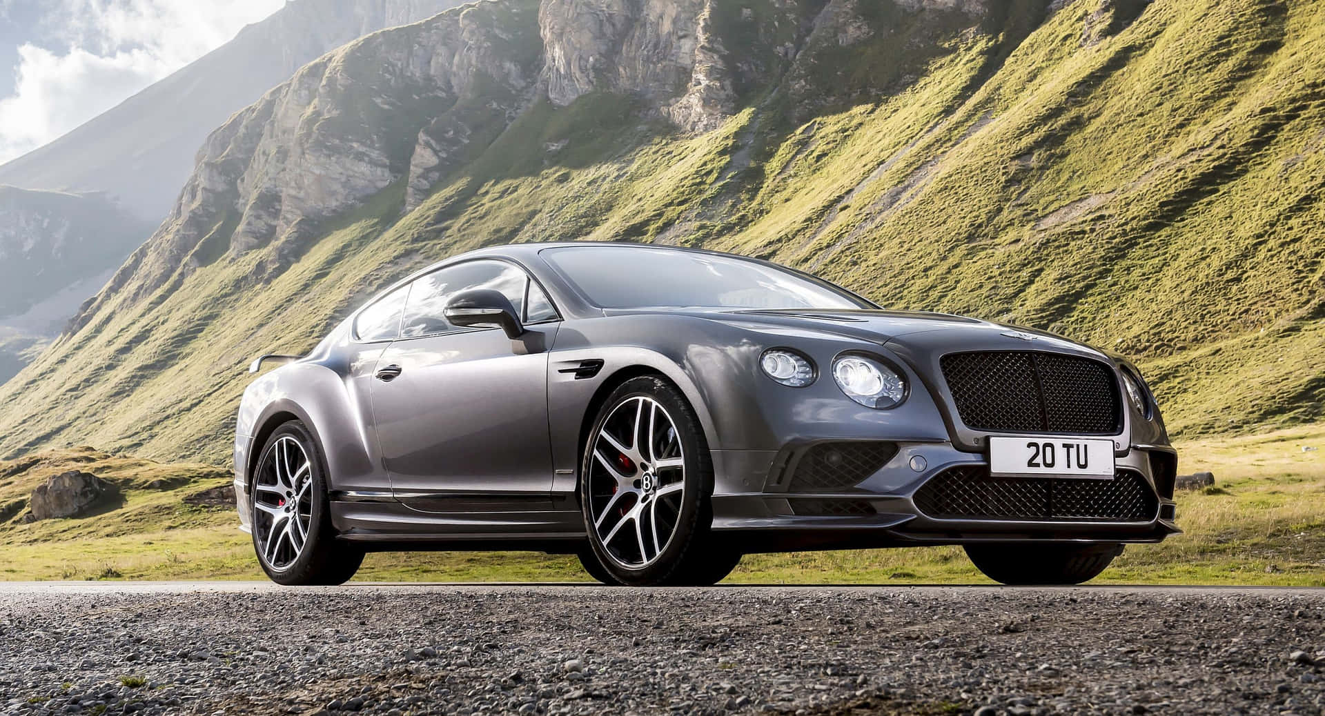 Denlyxiga Bentley Är En Symbol För Resor Och Äventyr.