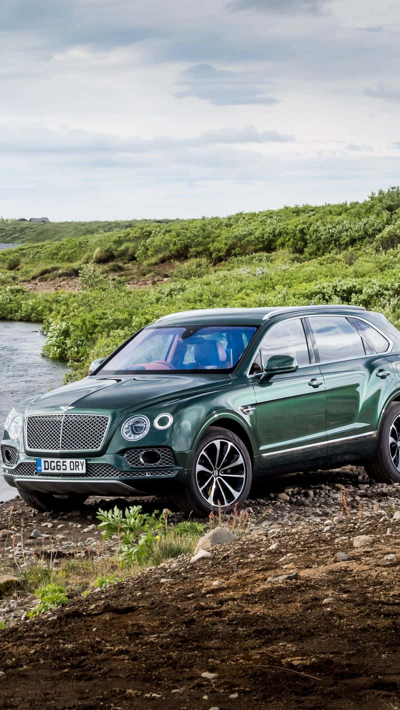 Bentley Bentayga: A Perfect Blend of Luxury and Performance Wallpaper