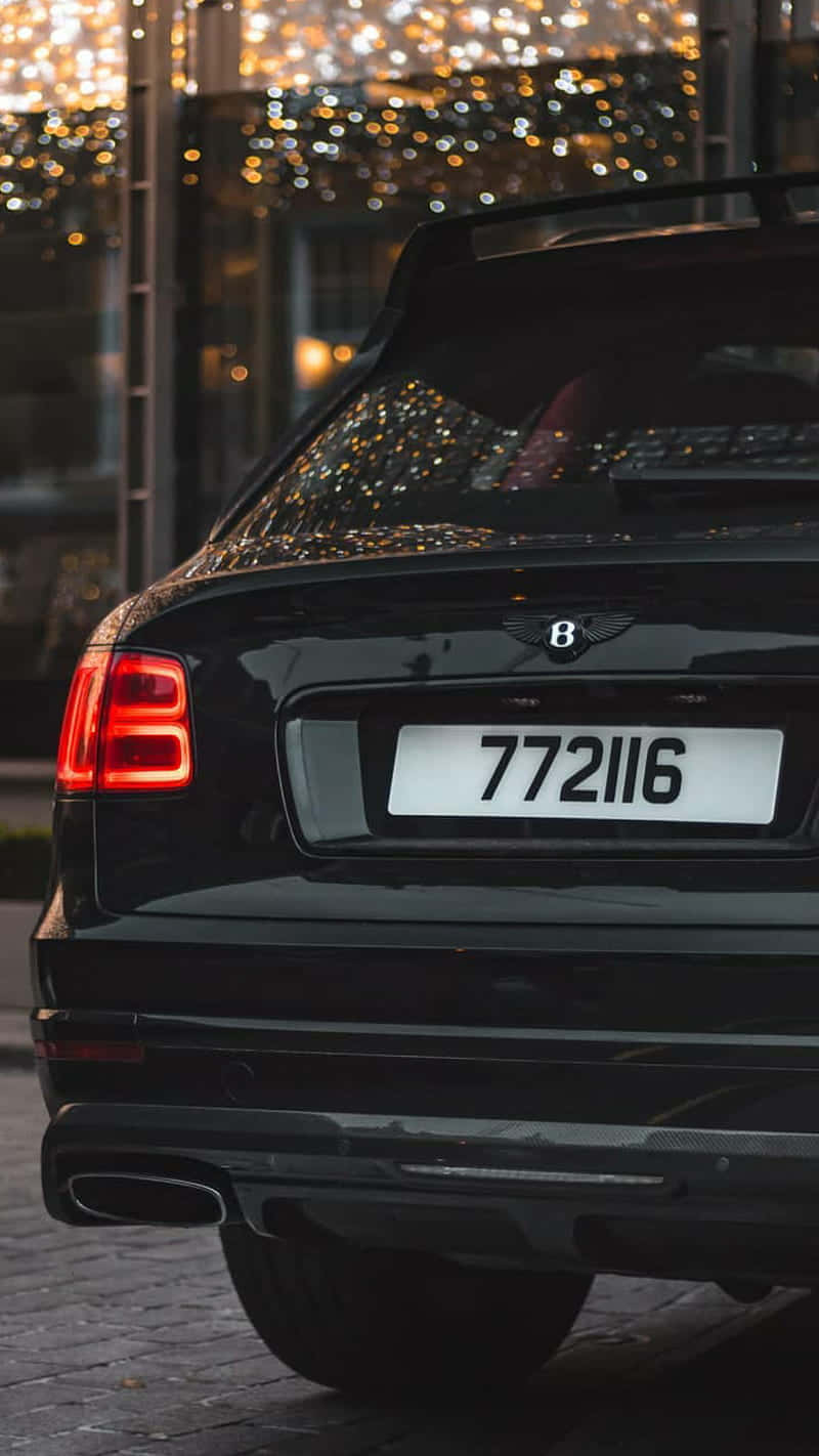 Impresionantebentley Bentayga En Acción Fondo de pantalla