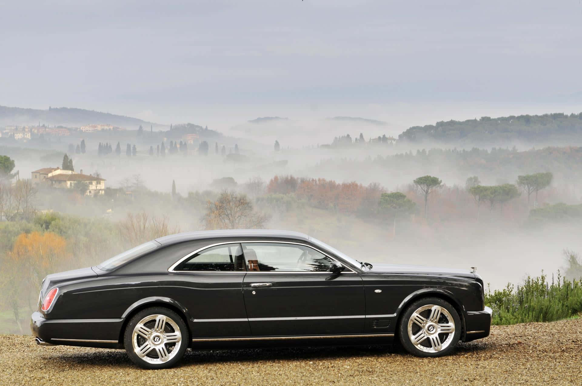 Luxurious Bentley Brooklands in Stylish Black Wallpaper