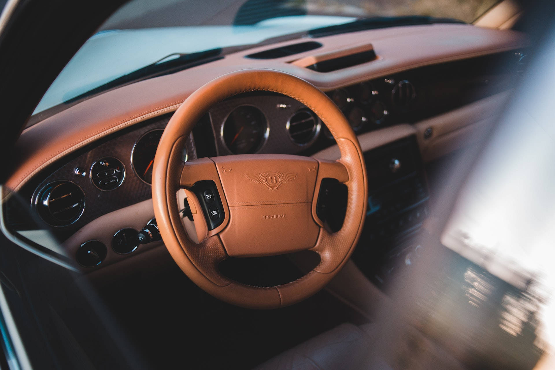 Bentley Cars Leather Steering Wheel Wallpaper