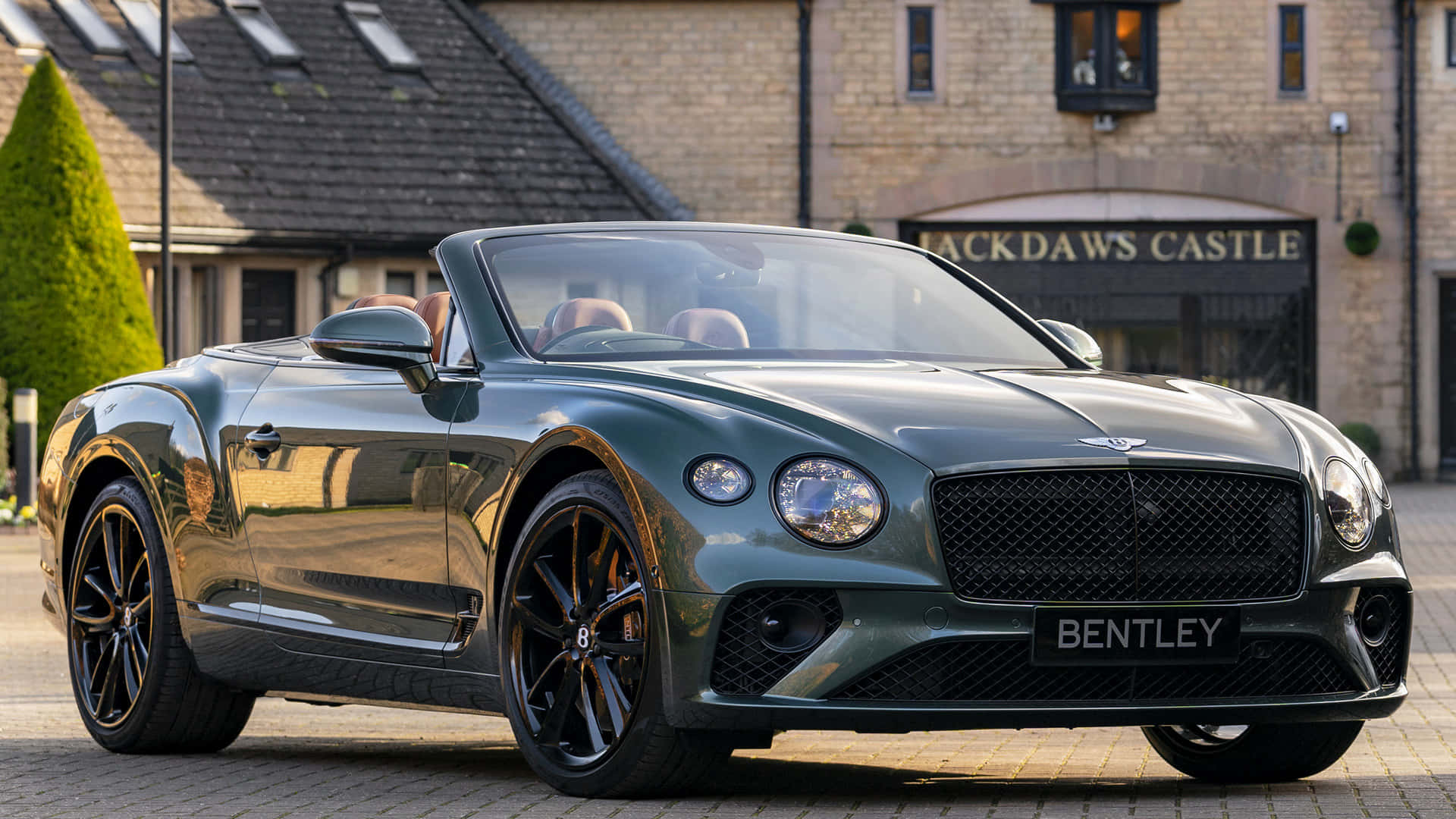 Stunning Bentley Continental GT Convertible in Motion Wallpaper