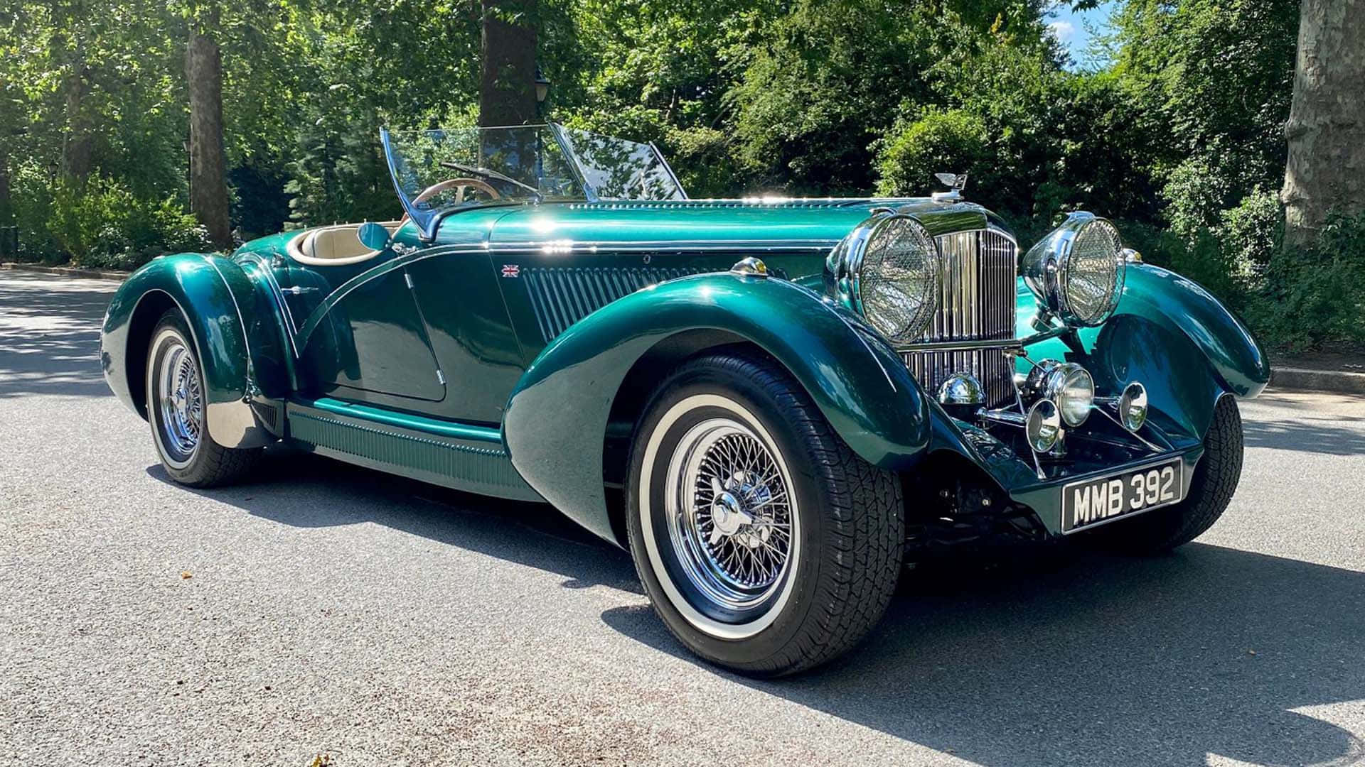 Classic Elegance - Bentley Mark VI Wallpaper