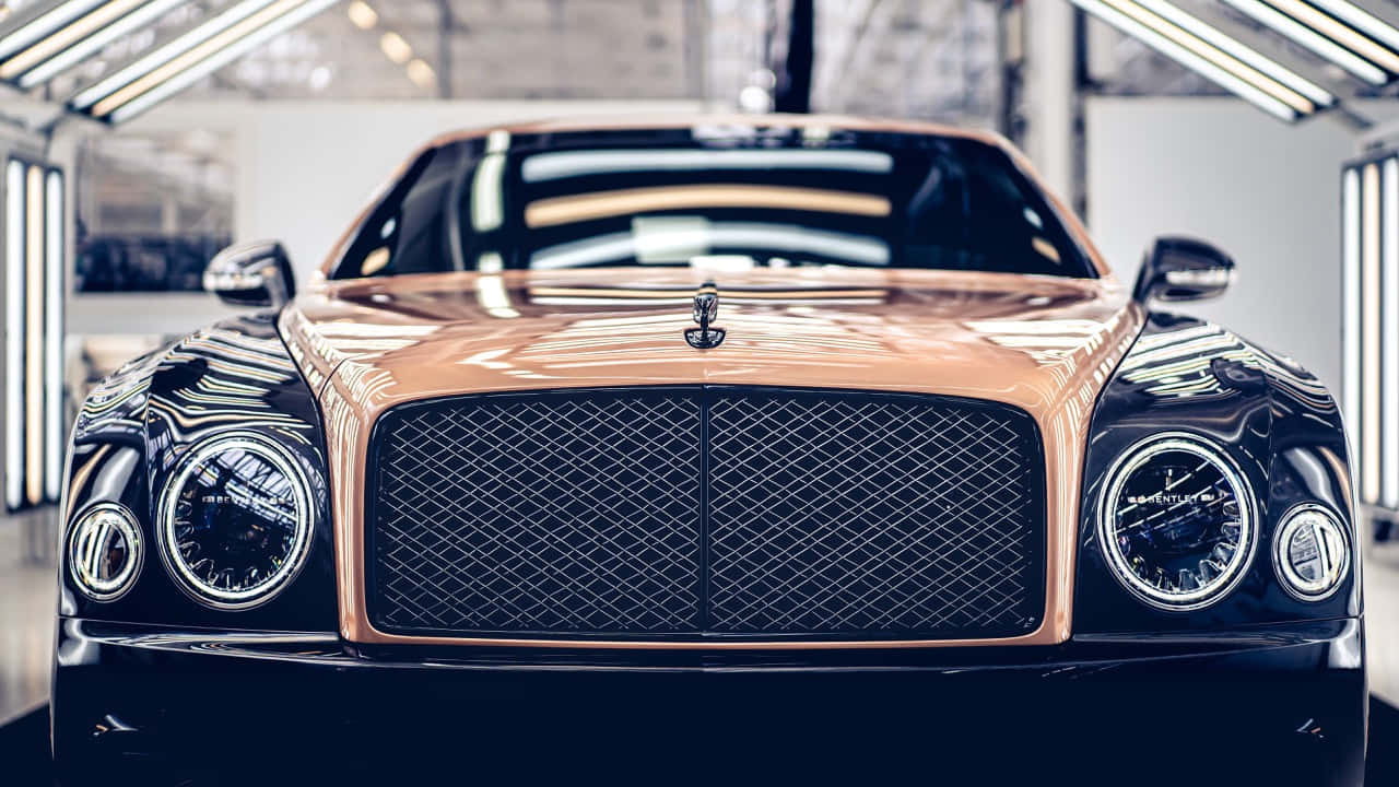 Elegant Bentley Mulsanne Luxury Sports Sedan Wallpaper