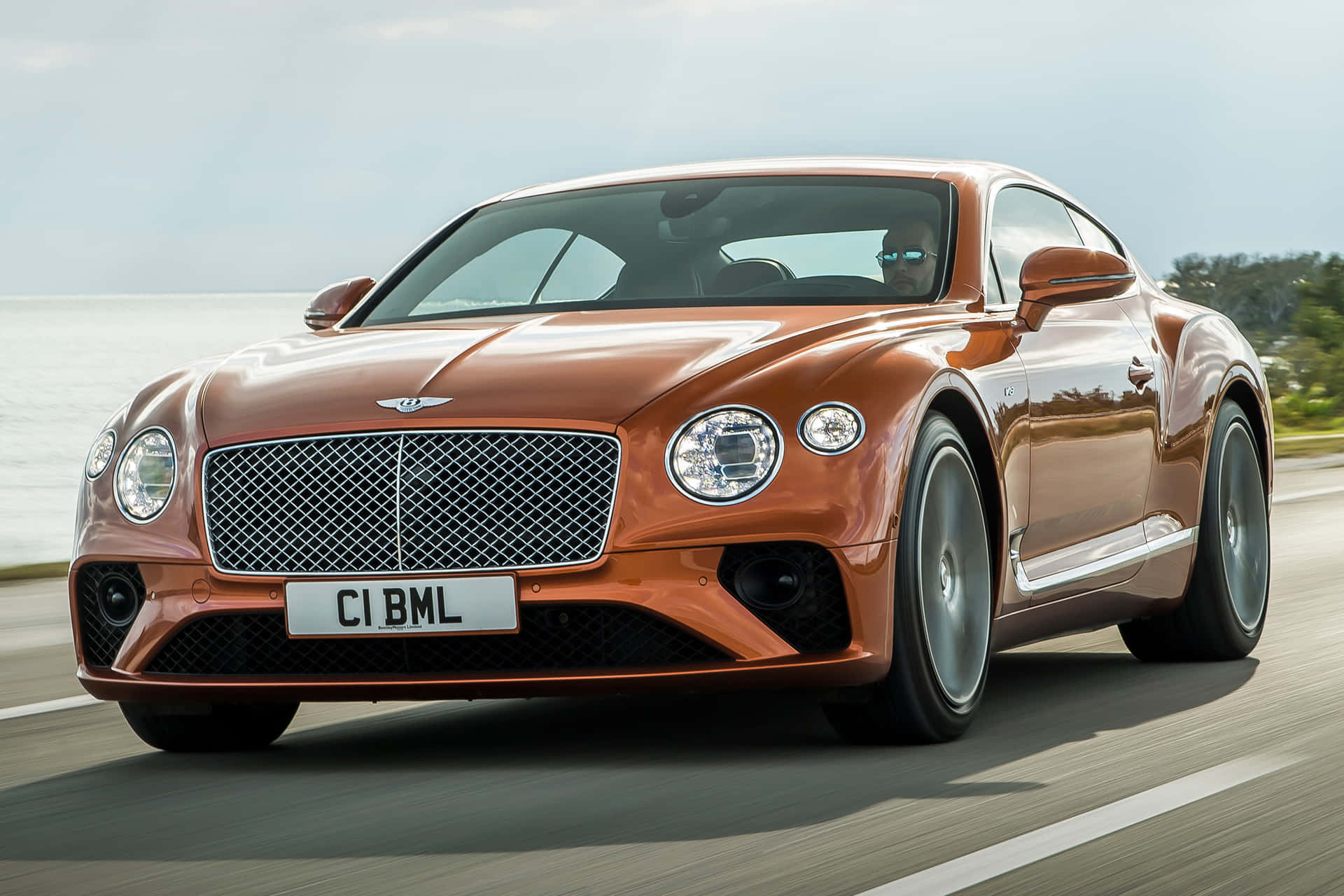 Feeling the elegance of the Bentley Continental Supersports Convertible