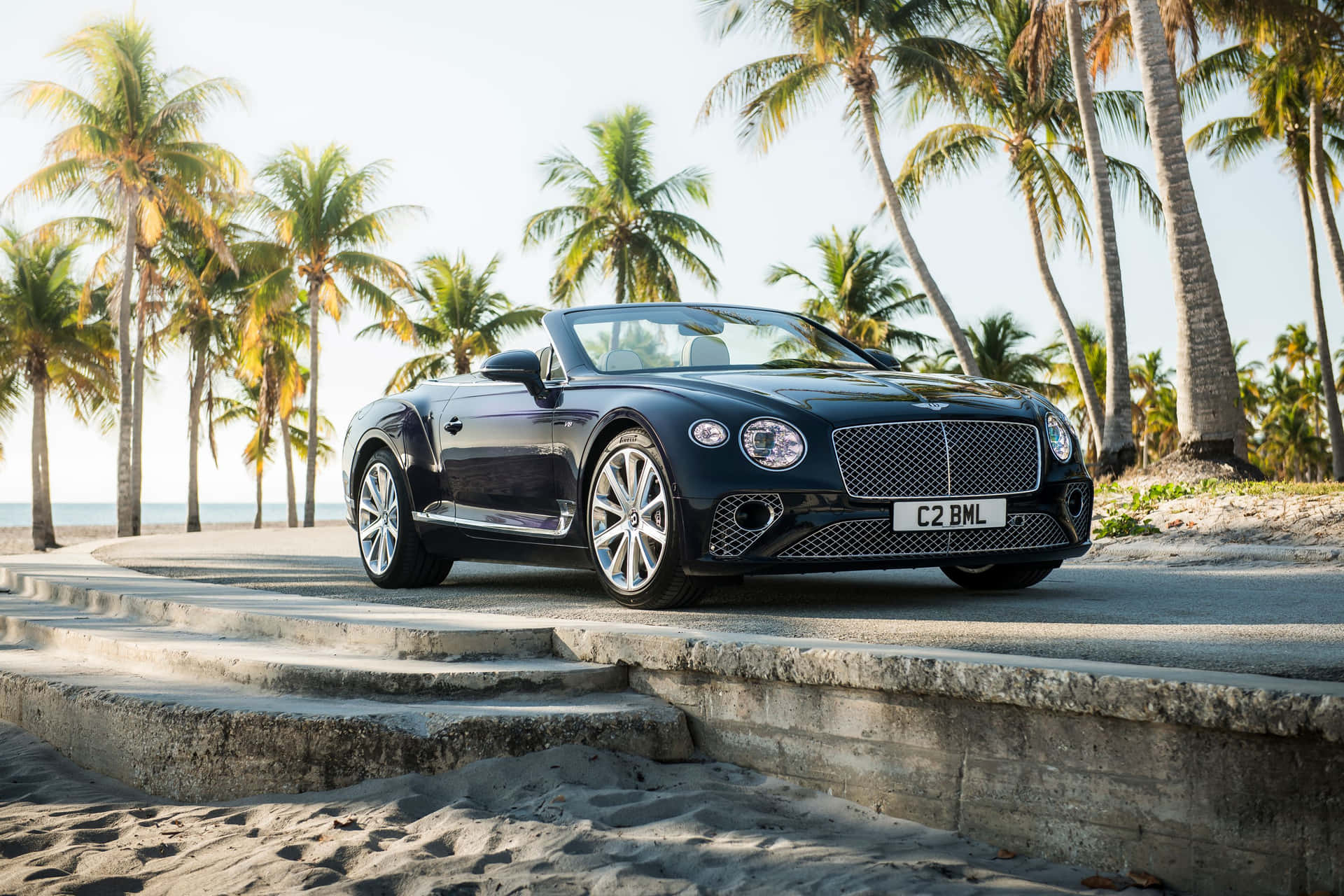 Luksus,elegance Og Ekspertise: En Bentley Motors Oplevelse.