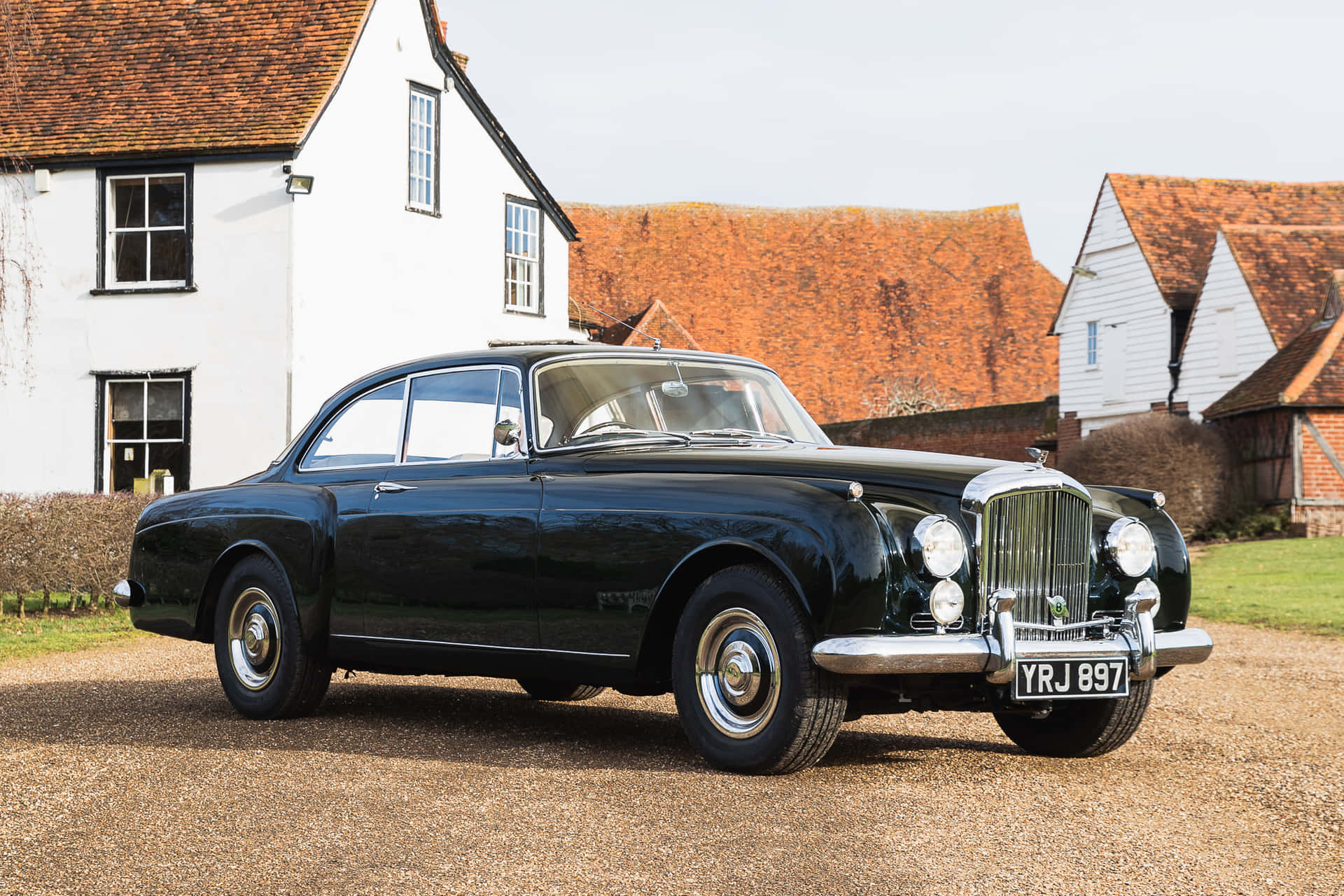Bentley S2 Classic Luxury Car Wallpaper