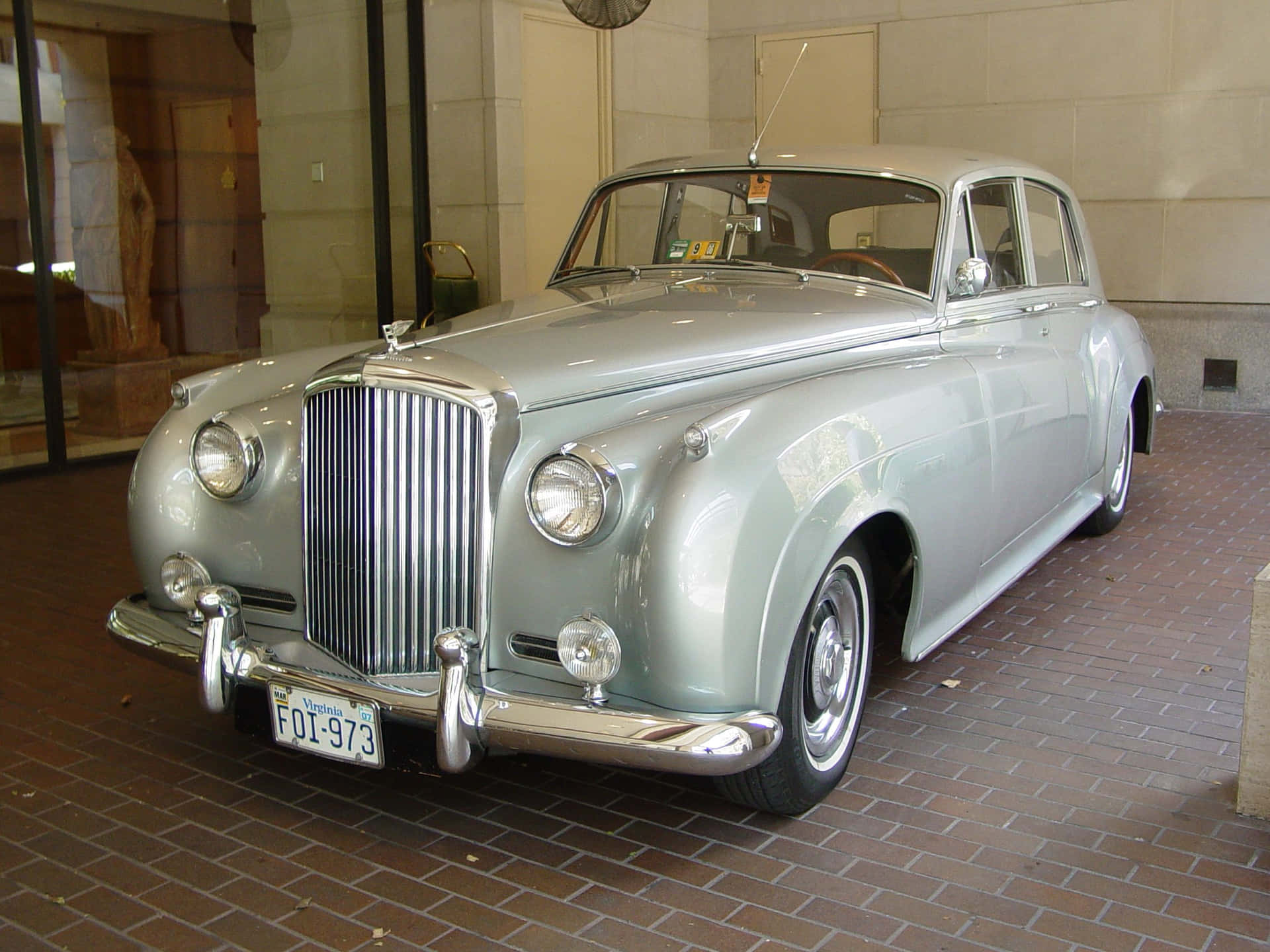 Classic Bentley S2 in All Its Glory Wallpaper