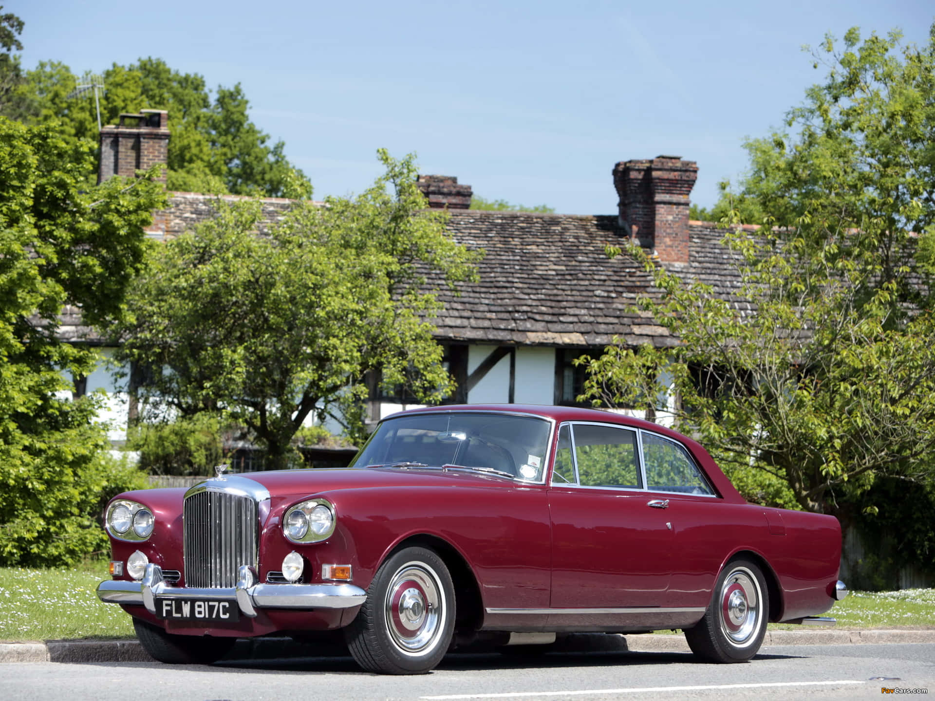 Luxueuze Bentley S3 Vintage Elegantie Achtergrond