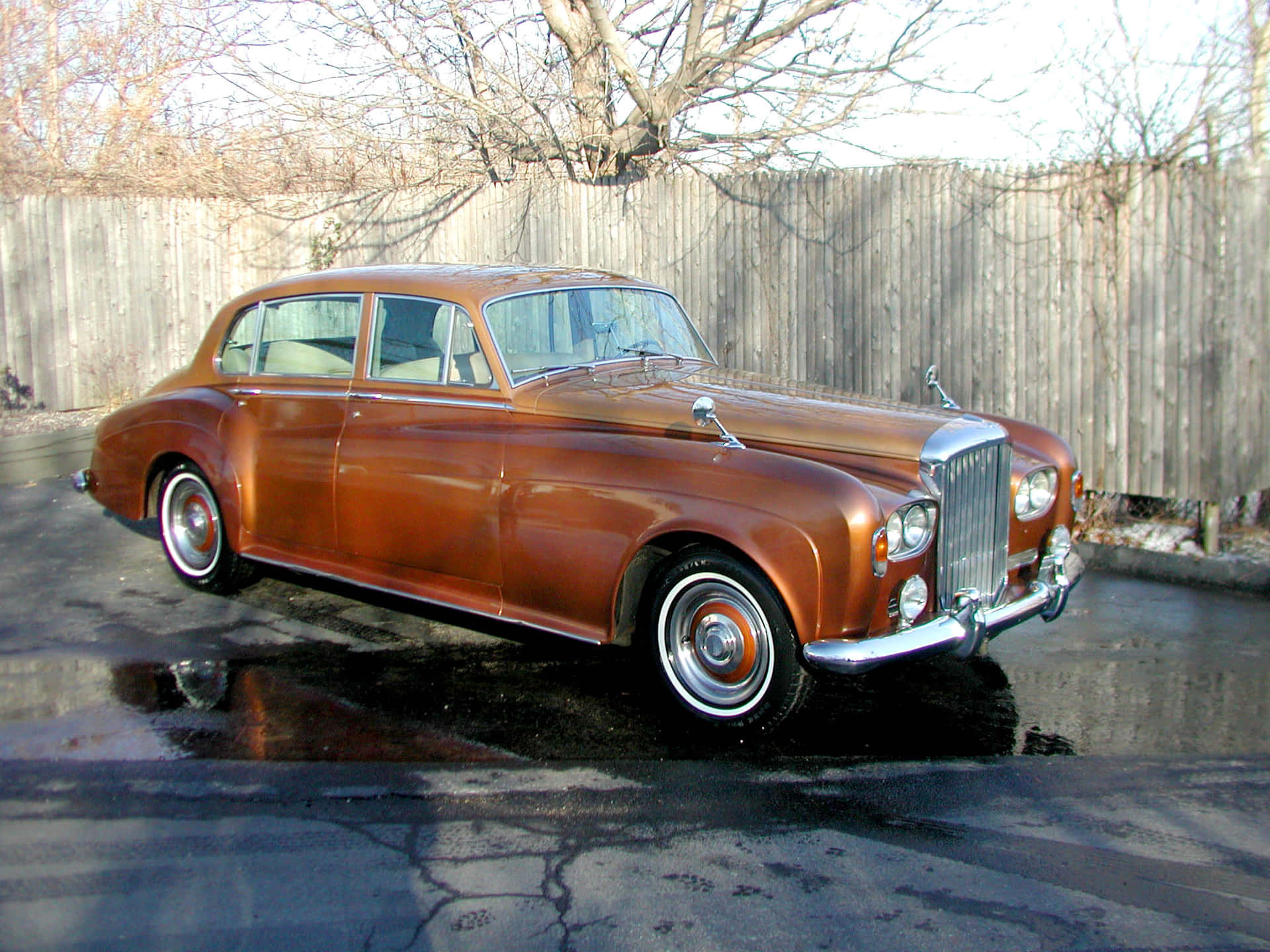 Elegant Bentley S3 Luxury Sedan in Silver Wallpaper