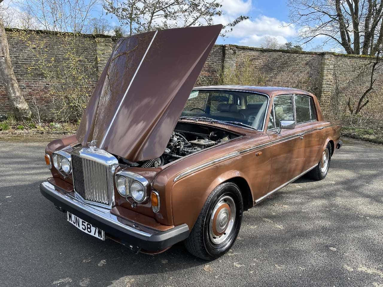 Elegant Bentley T2 in a Luxurious Setting Wallpaper