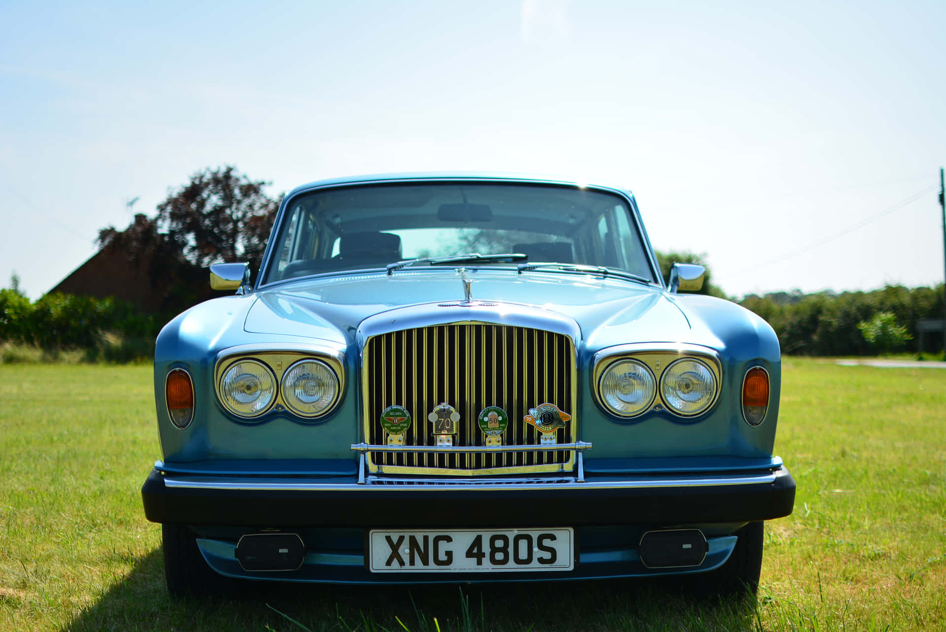 Classic Bentley T2 Luxury Car Wallpaper