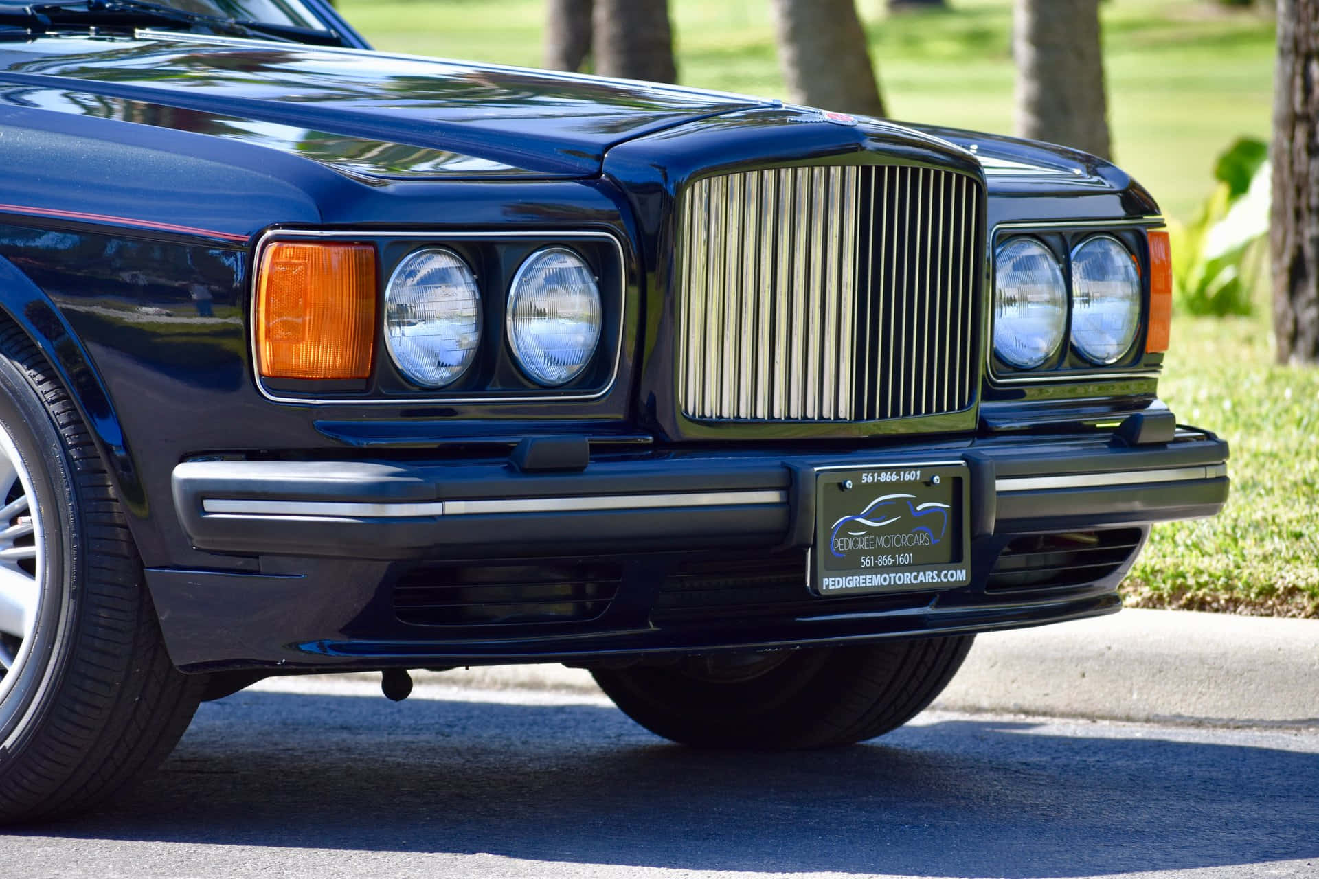 Bentley Turbo R Voorkant Achtergrond