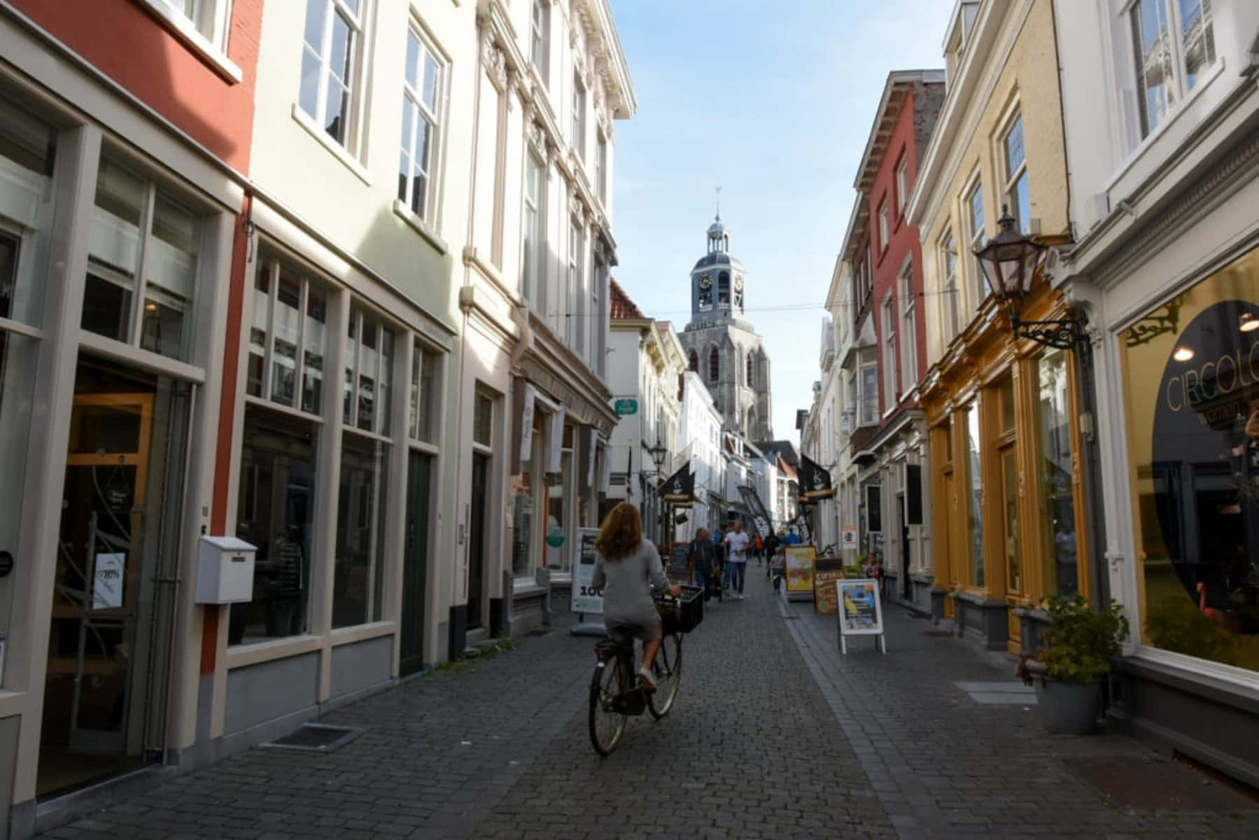 Bergen Op Zoom Cobbled Street View Wallpaper