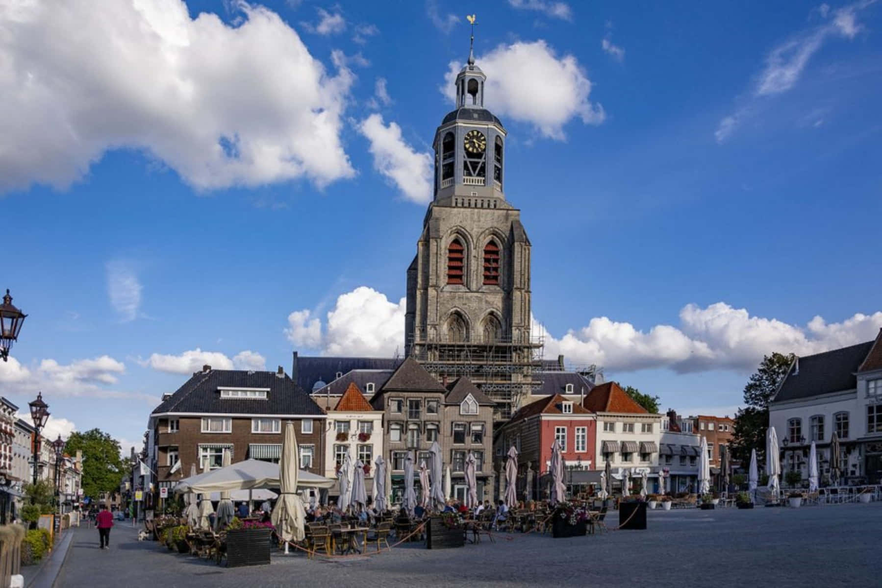 Bergen Op Zoom Market Squareand Stadhuis Wallpaper