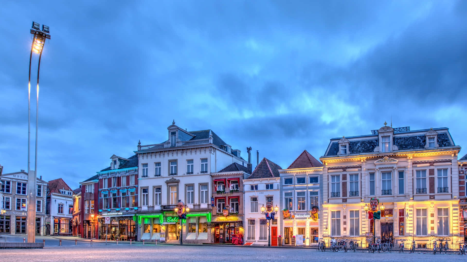 Bergen Op Zoom Town Square Dusk Wallpaper