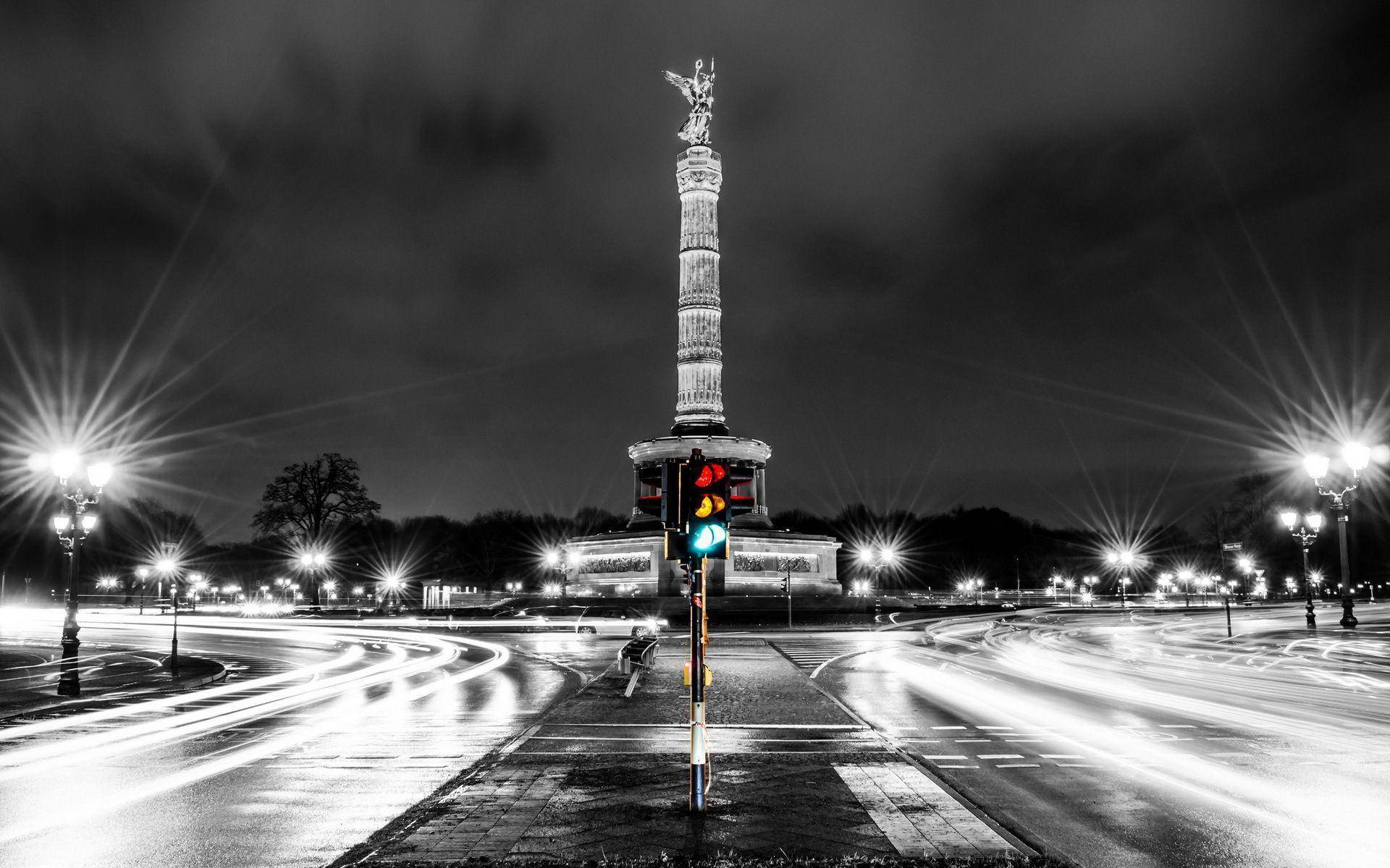 Berlin Black & White Victory Column Picture