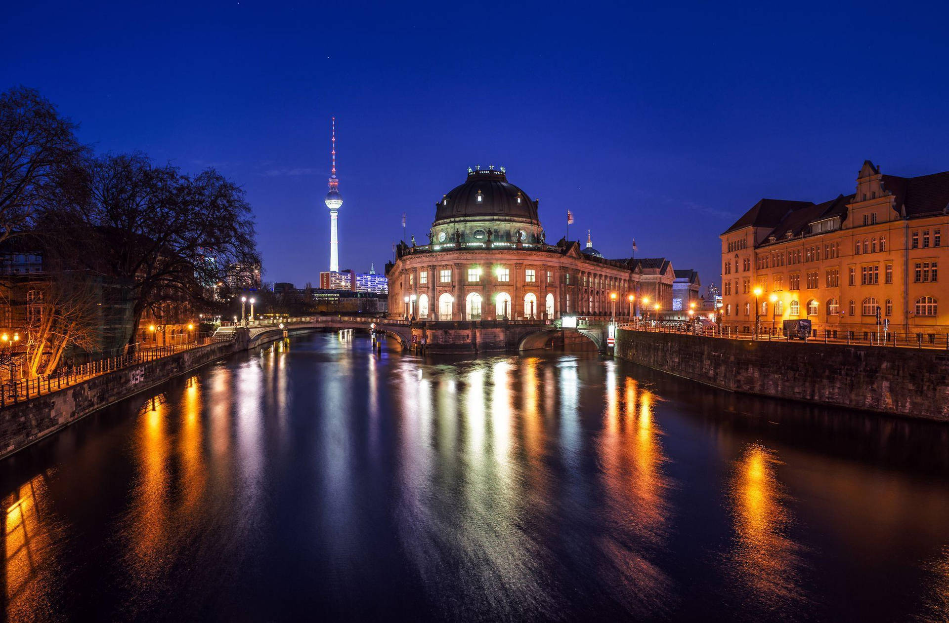 Berlin Bode Museum Nights View Picture